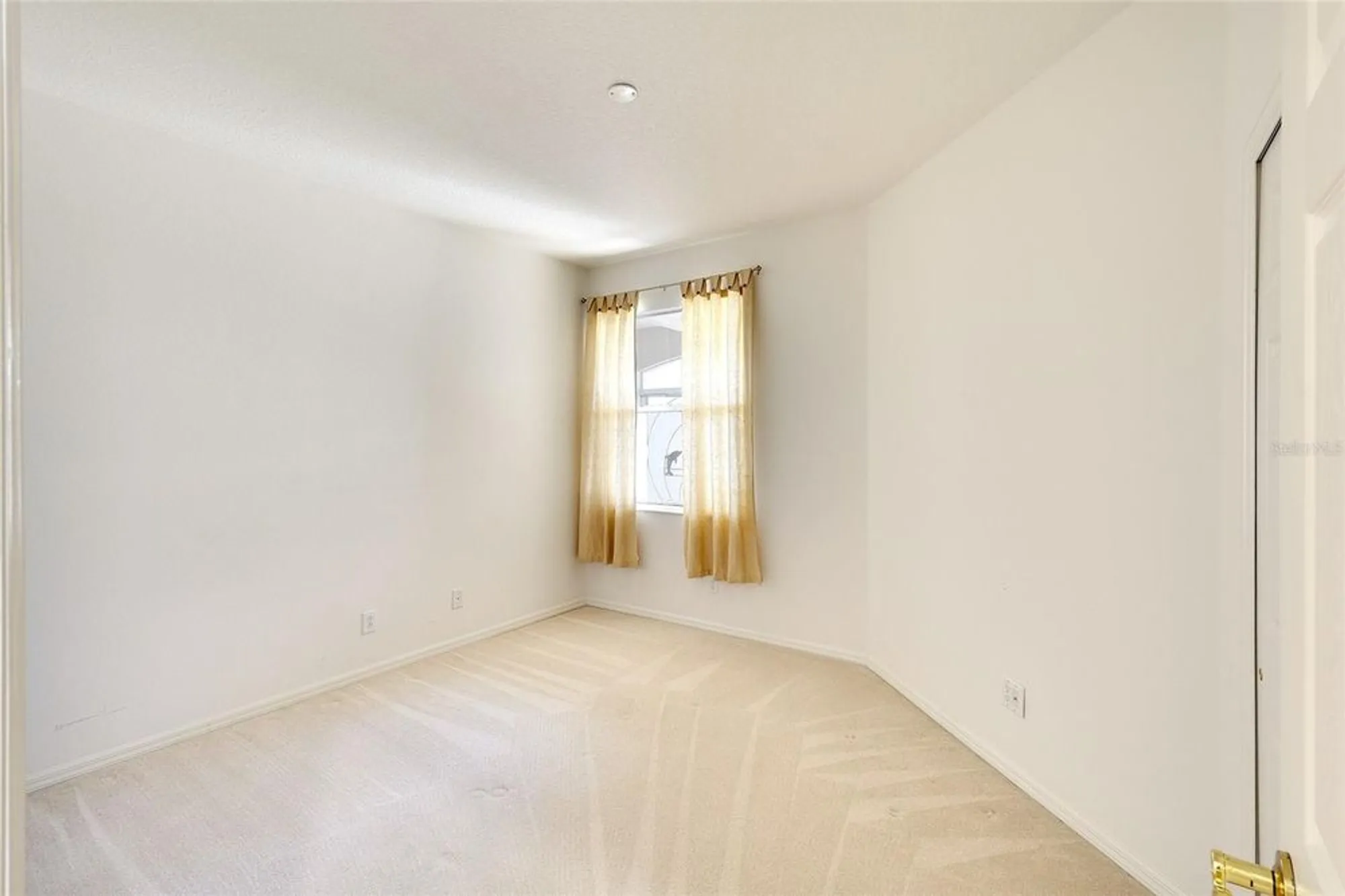 Property Slideshow image 18 of 34 | 4253 cascade falls dr, Sarasota, FL, 34243