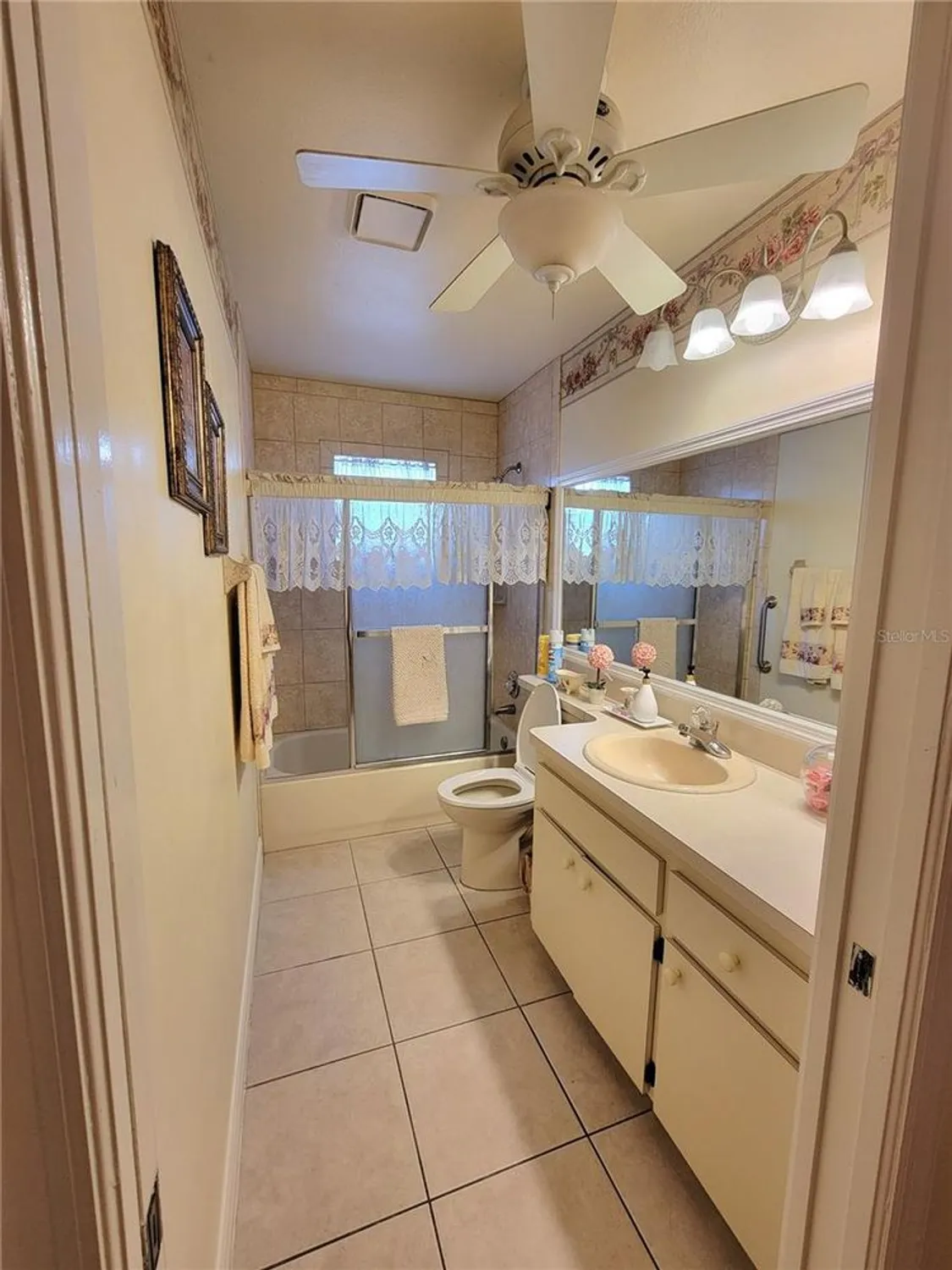 Property Slideshow image 30 of 40 | 3535 saddlebrook way, Lakeland, FL, 33810