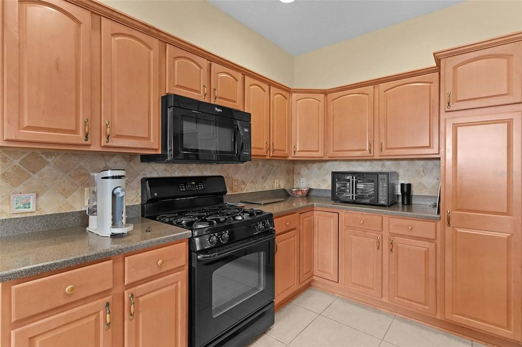 Property Slideshow image 14 of 48 | 578 inner cir, The Villages, FL, 32162