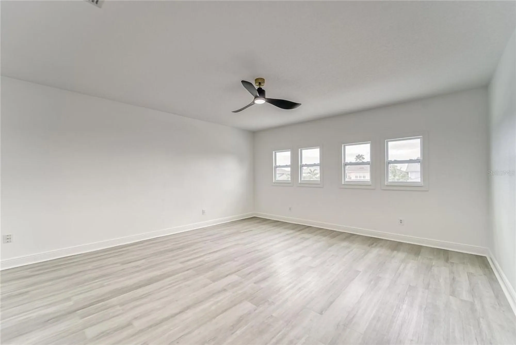 Property Slideshow image 28 of 81 | 5718 sea turtle pl, Apollo Beach, FL, 33572