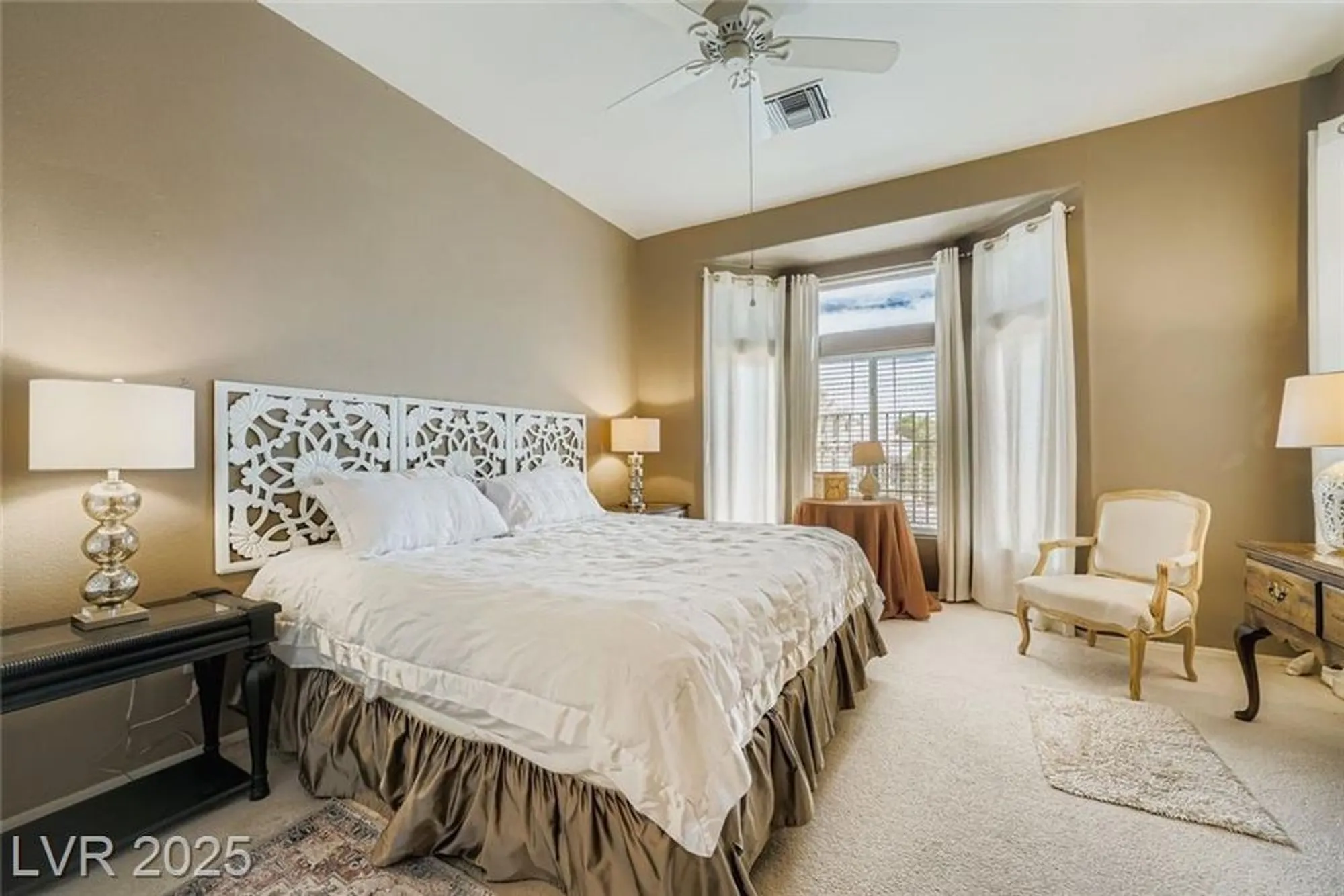 Property Slideshow image 12 of 21 | 2820 faiss dr, Las Vegas, NV, 89134