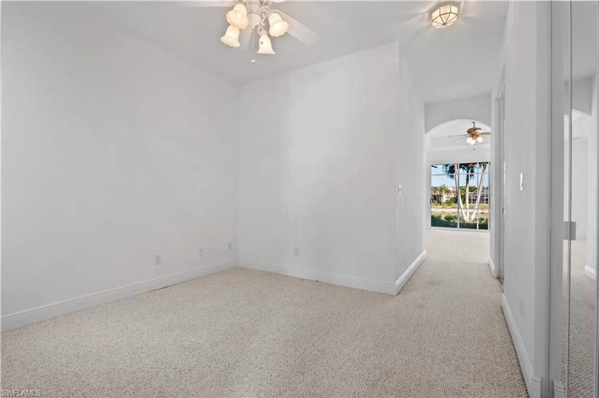 Property Slideshow image 14 of 38 | 20381 foxworth cir, Estero, FL, 33928