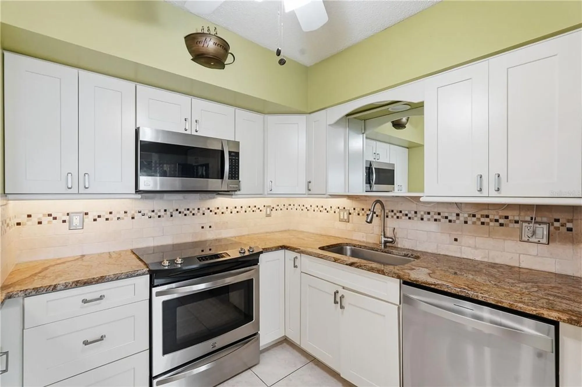 Property Slideshow image 7 of 22 | 30 turner st apt 408, Clearwater, FL, 33756