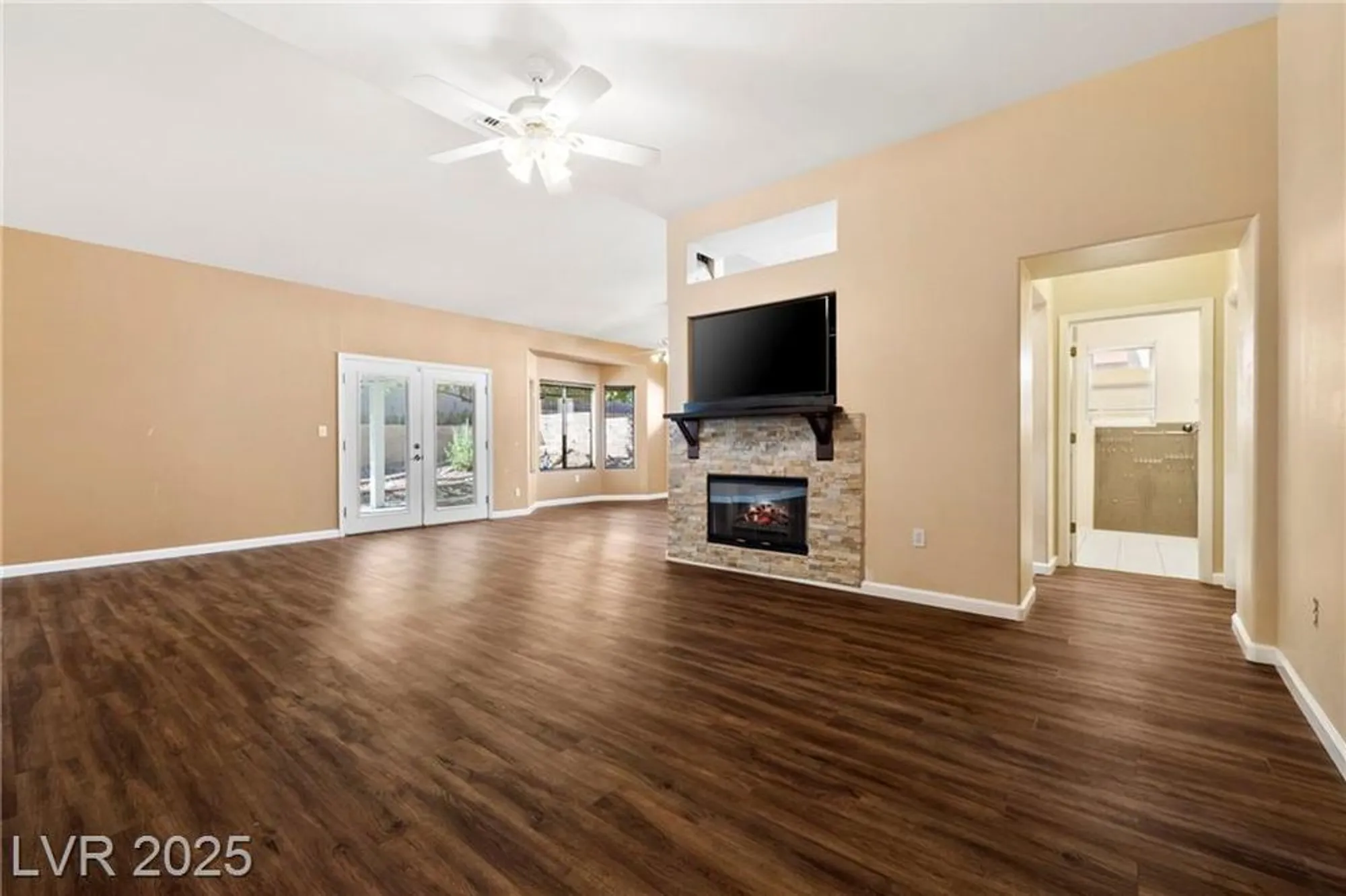 Property Slideshow image 22 of 38 | 2009 emery st, Las Vegas, NV, 89134