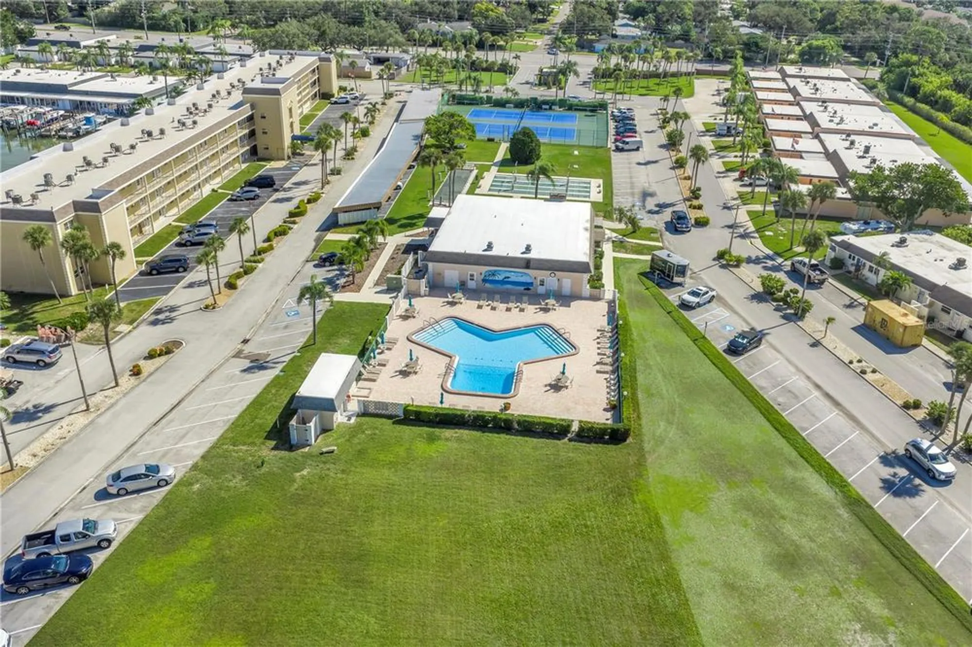 Property Slideshow image 64 of 97 | 433 boca ciega point blvd s # 1012, St Petersburg, FL, 33708