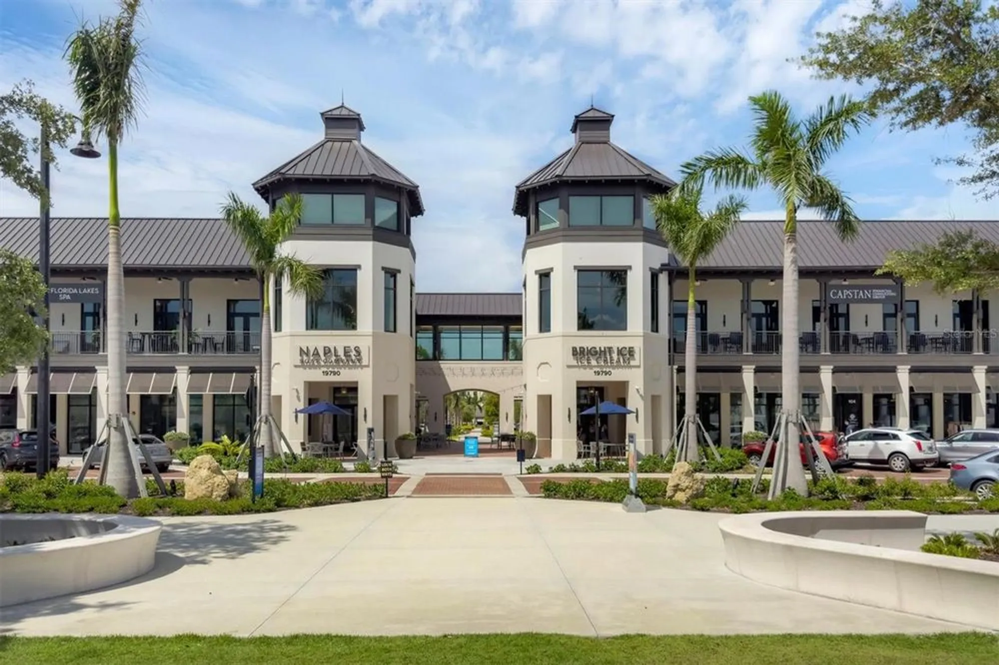 Property Slideshow image 44 of 51 | 119 woodbridge dr unit 102, Venice, FL, 34293