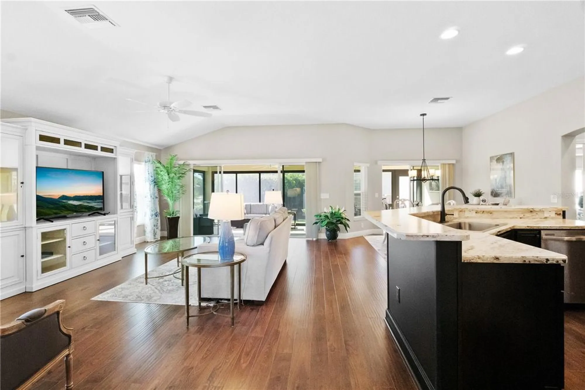 Property Slideshow image 13 of 42 | 1096 stradinger st, The Villages, FL, 32163