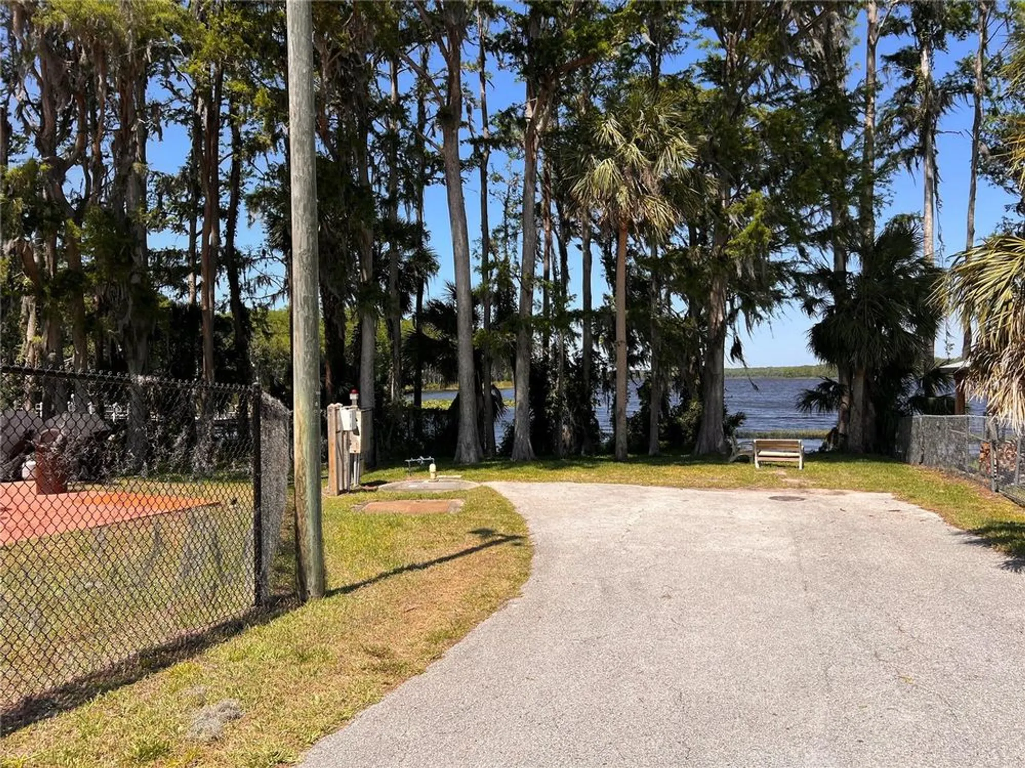 Property Slideshow image 30 of 32 | 2735 sherbrooke ln d, Palm Harbor, FL, 34684