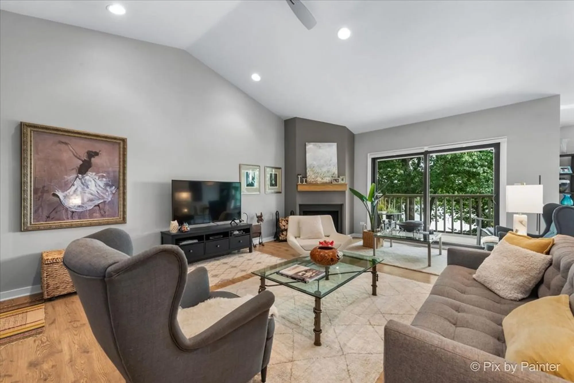 Property Slideshow image 9 of 39 | 209 shoreline rd b, Lake Barrington, IL, 60010