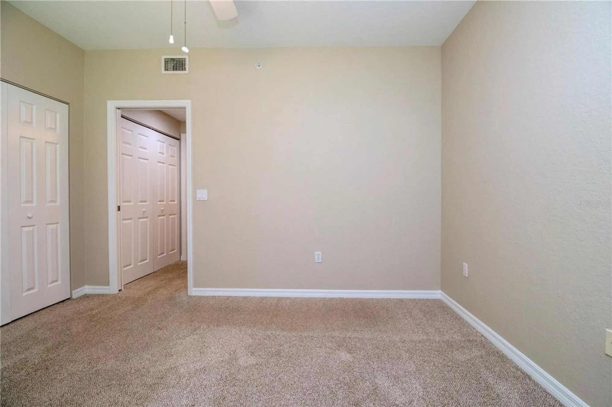 Property Slideshow image 27 of 37 | 7139 cedar hollow cir # 101, Bradenton, FL, 34203