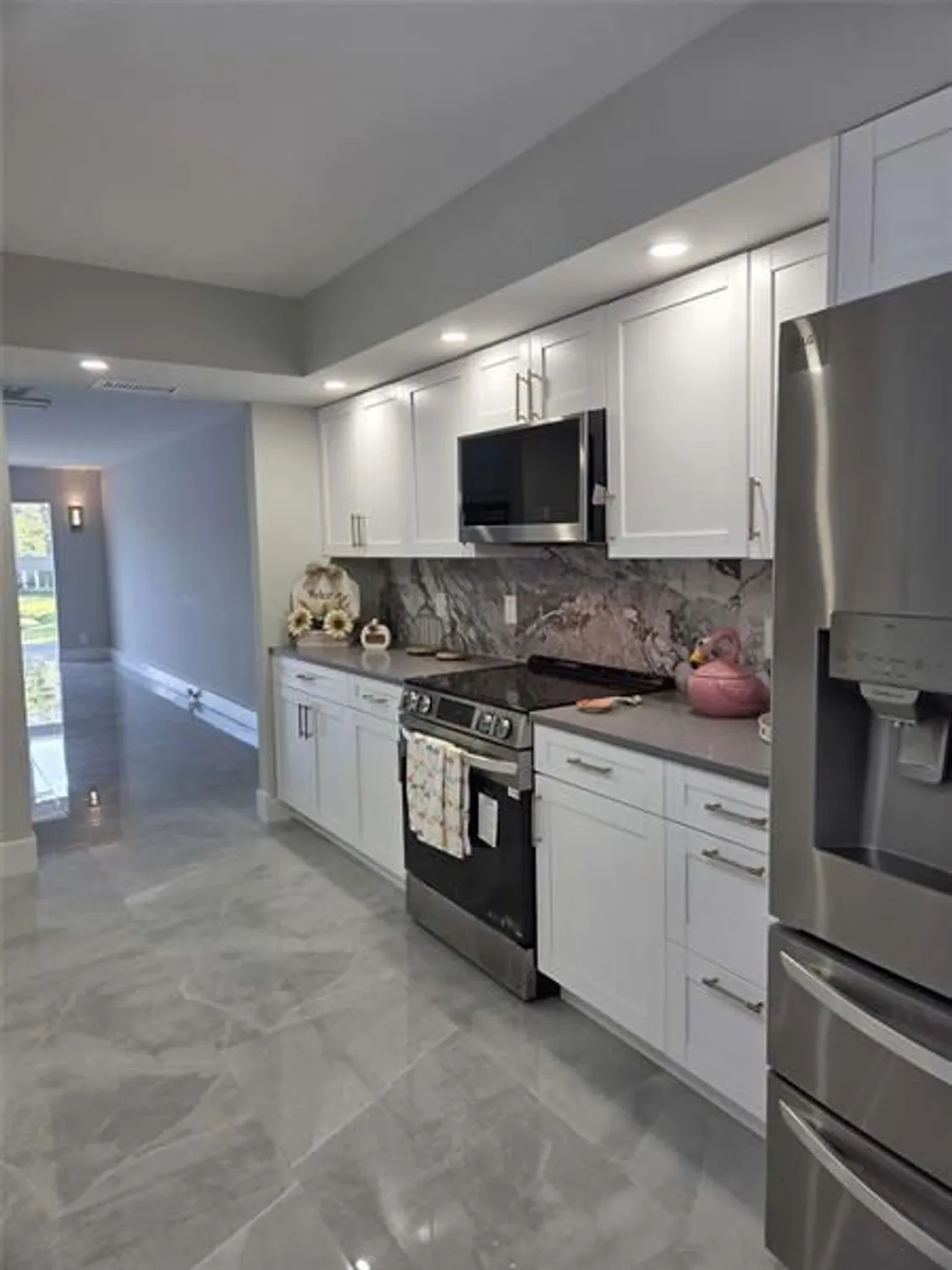 Property Slideshow image 15 of 25 | 1502 cayman way c2, Coconut Creek, FL, 33066