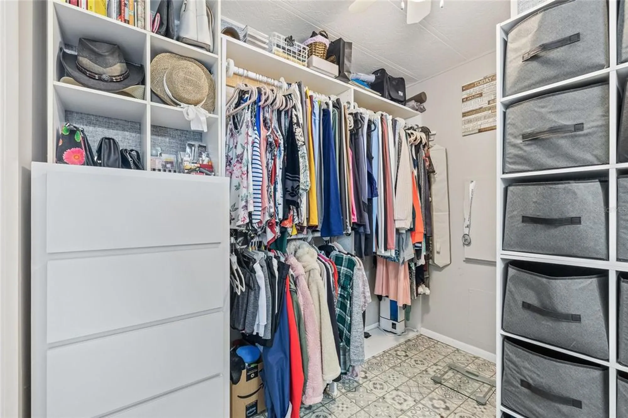 Property Slideshow image 19 of 34 | 1576 longbow dr, Lakeland, FL, 33810