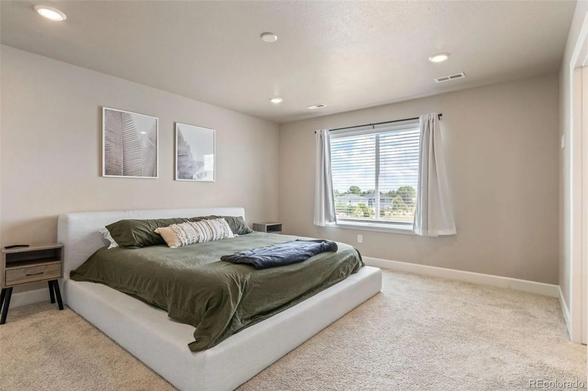 Property Slideshow image 26 of 39 | 3888 red valley ln, Castle Rock, CO, 80104