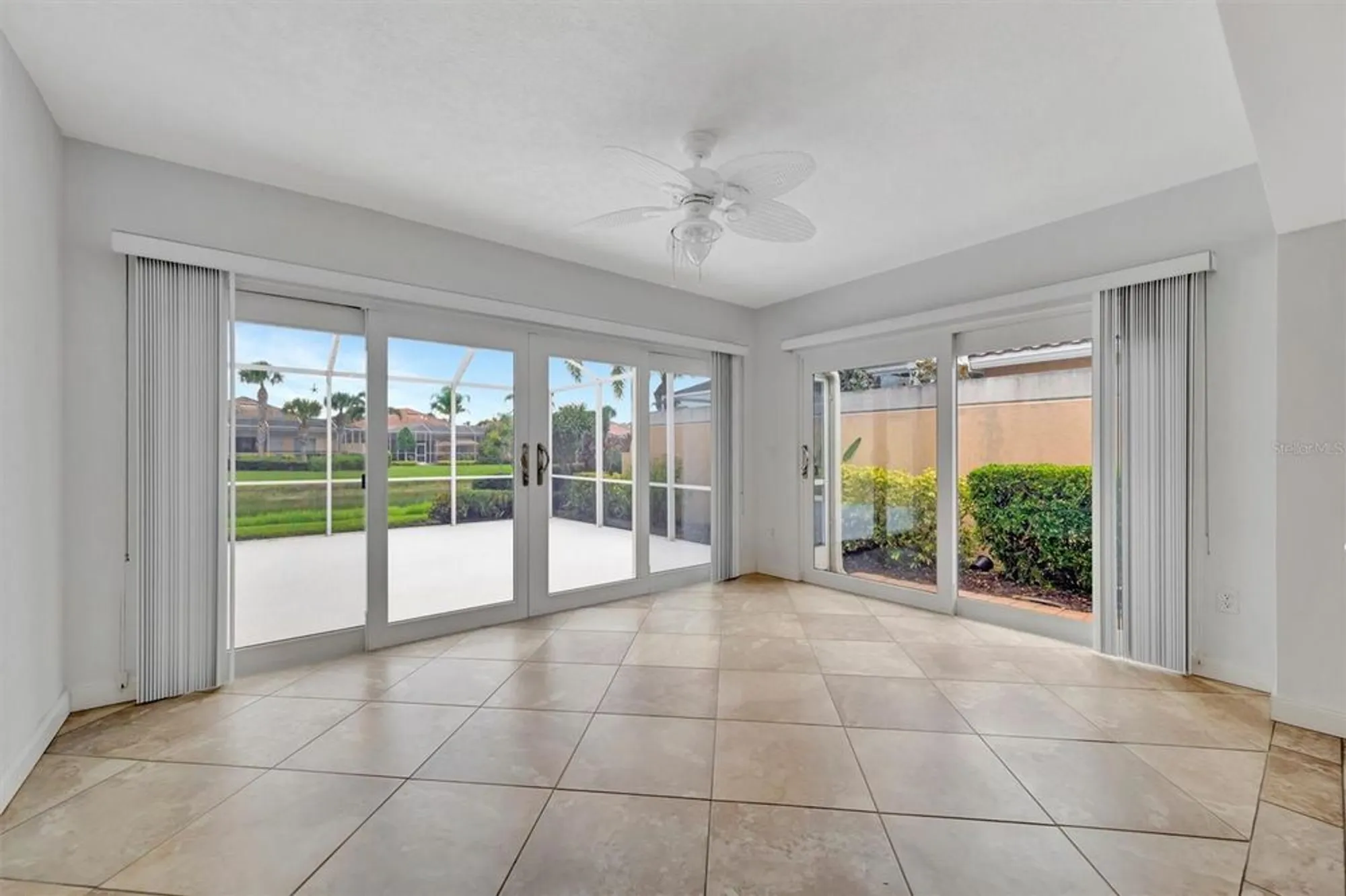 Property Slideshow image 16 of 51 | 5955 benevento dr, Sarasota, FL, 34238
