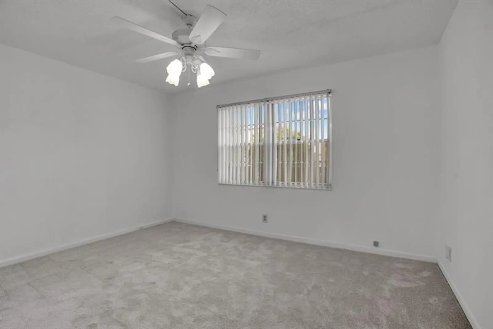 Property Slideshow image 21 of 31 | 2006 granada dr n2, Coconut Creek, FL, 33066