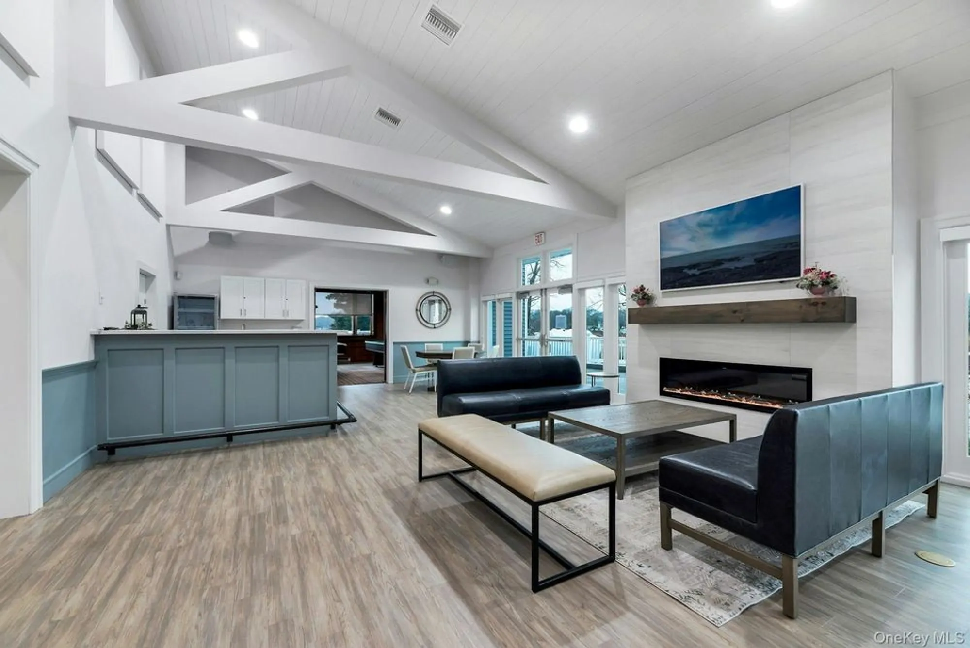 Property Slideshow image 28 of 41 | 509 oak bluff ct, Moriches, NY, 11955