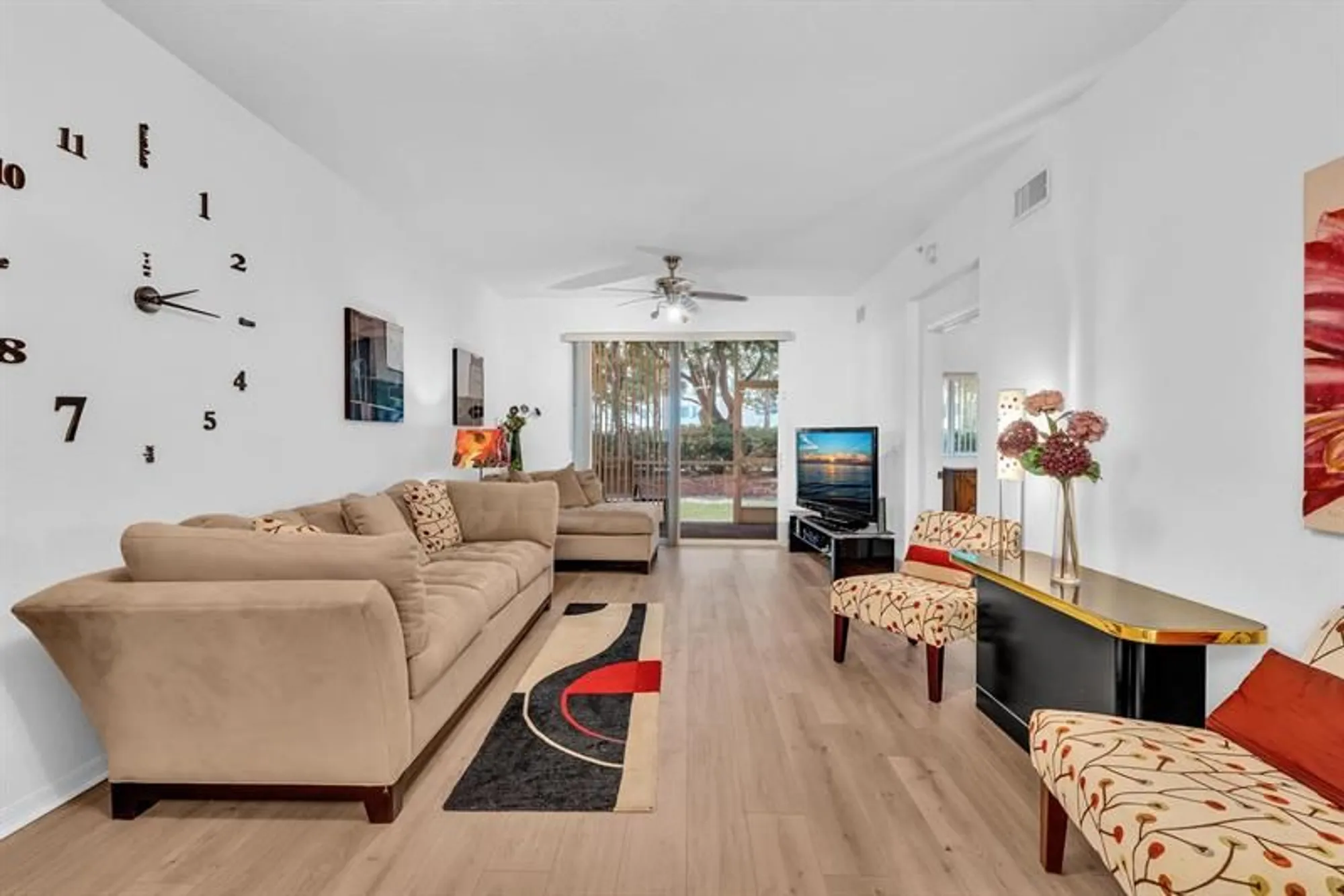 Property Slideshow image 22 of 78 | 7775 yardley dr apt 110, Tamarac, FL, 33321