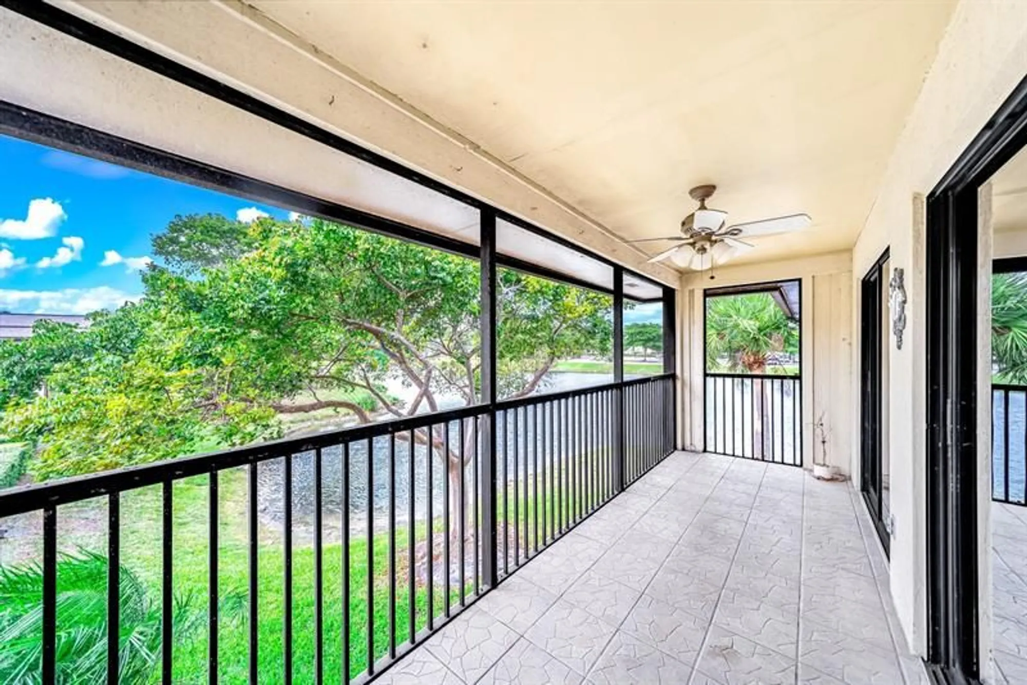 Property Slideshow image 23 of 30 | 9933 n belfort cir 201, Tamarac, FL, 33321