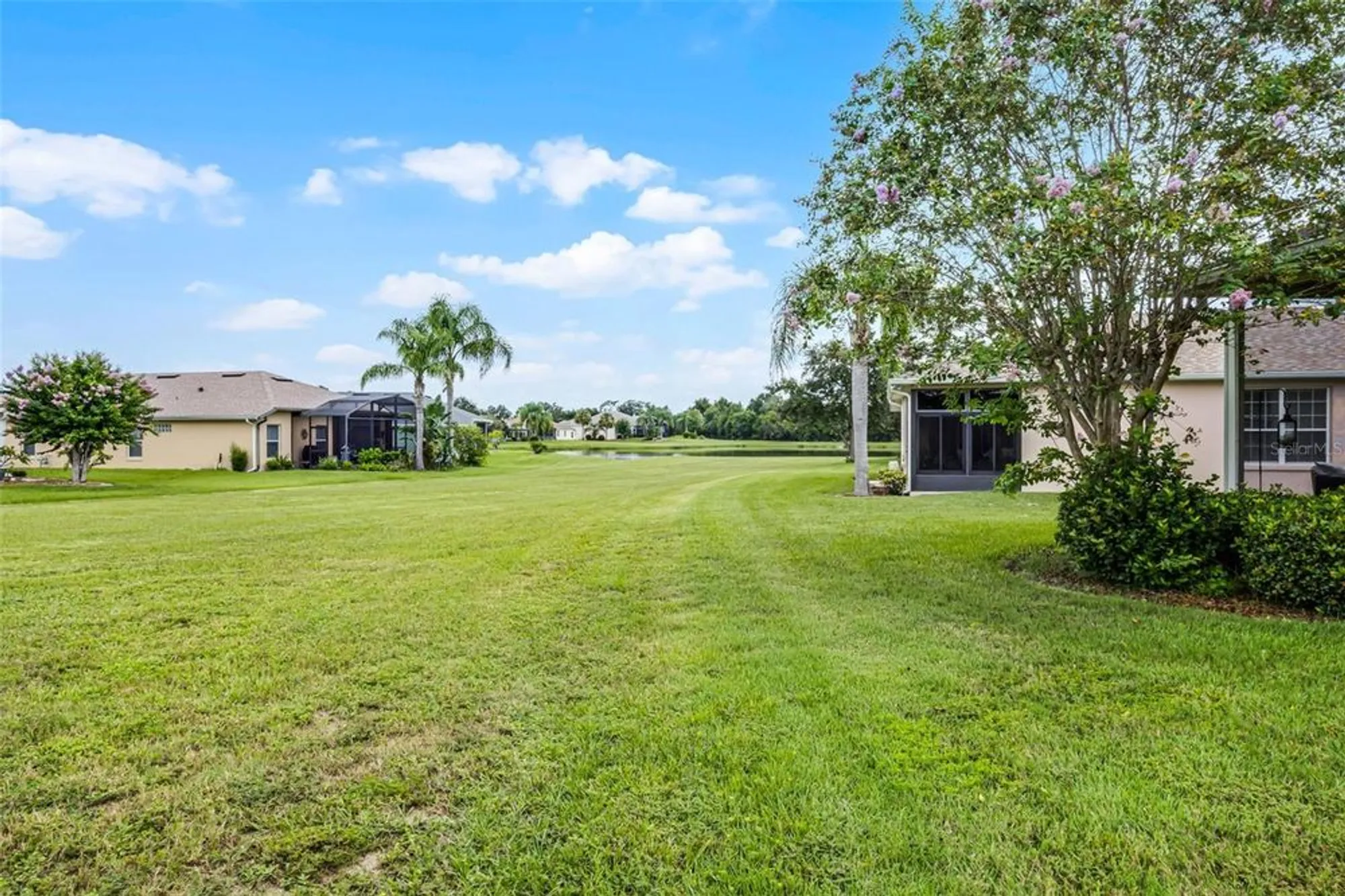 Property Slideshow image 37 of 69 | 27111 nostalgia dr, Leesburg, FL, 34748