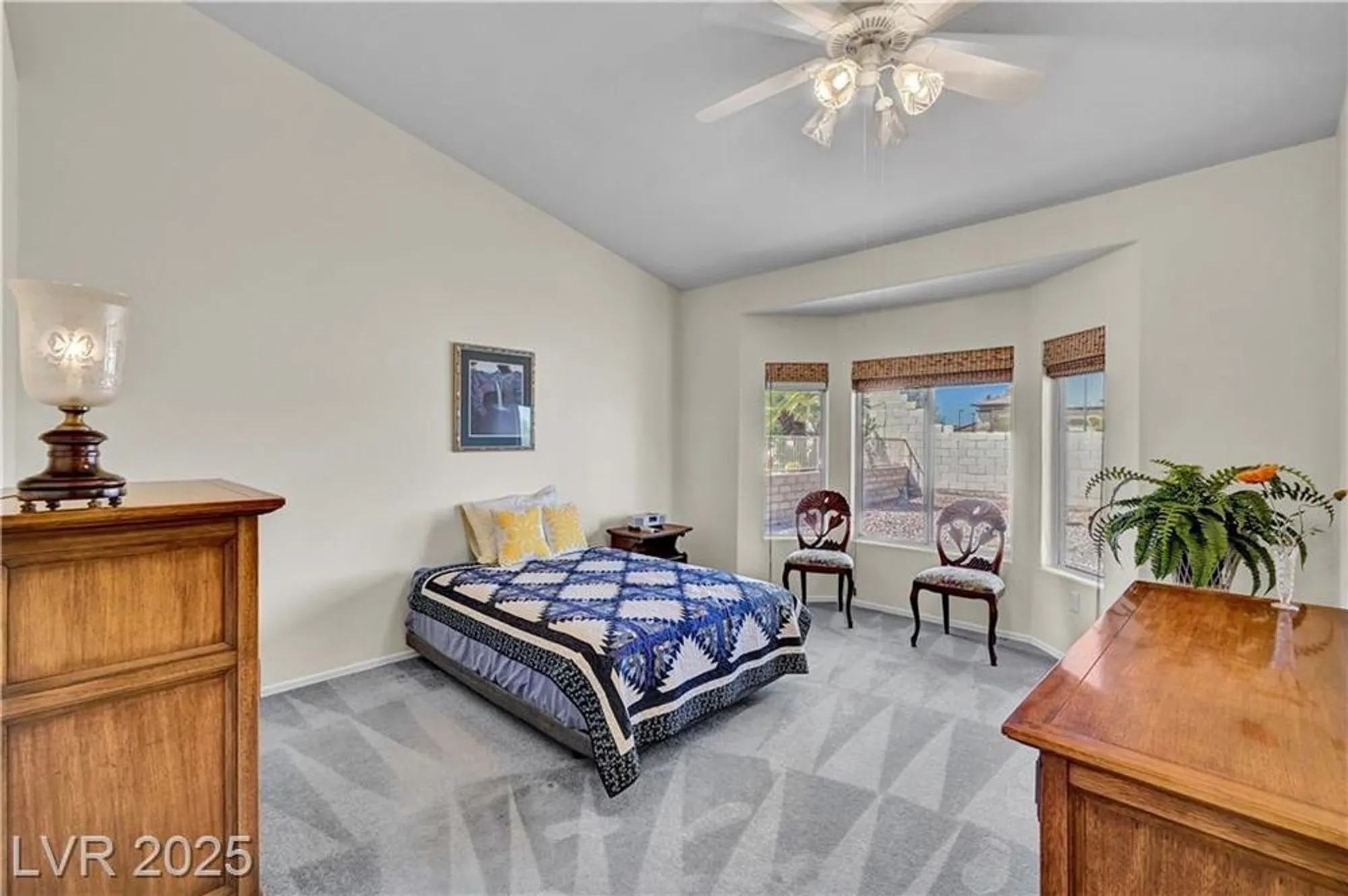 Property Slideshow image 31 of 78 | 10020 villa ridge dr, Las Vegas, NV, 89134
