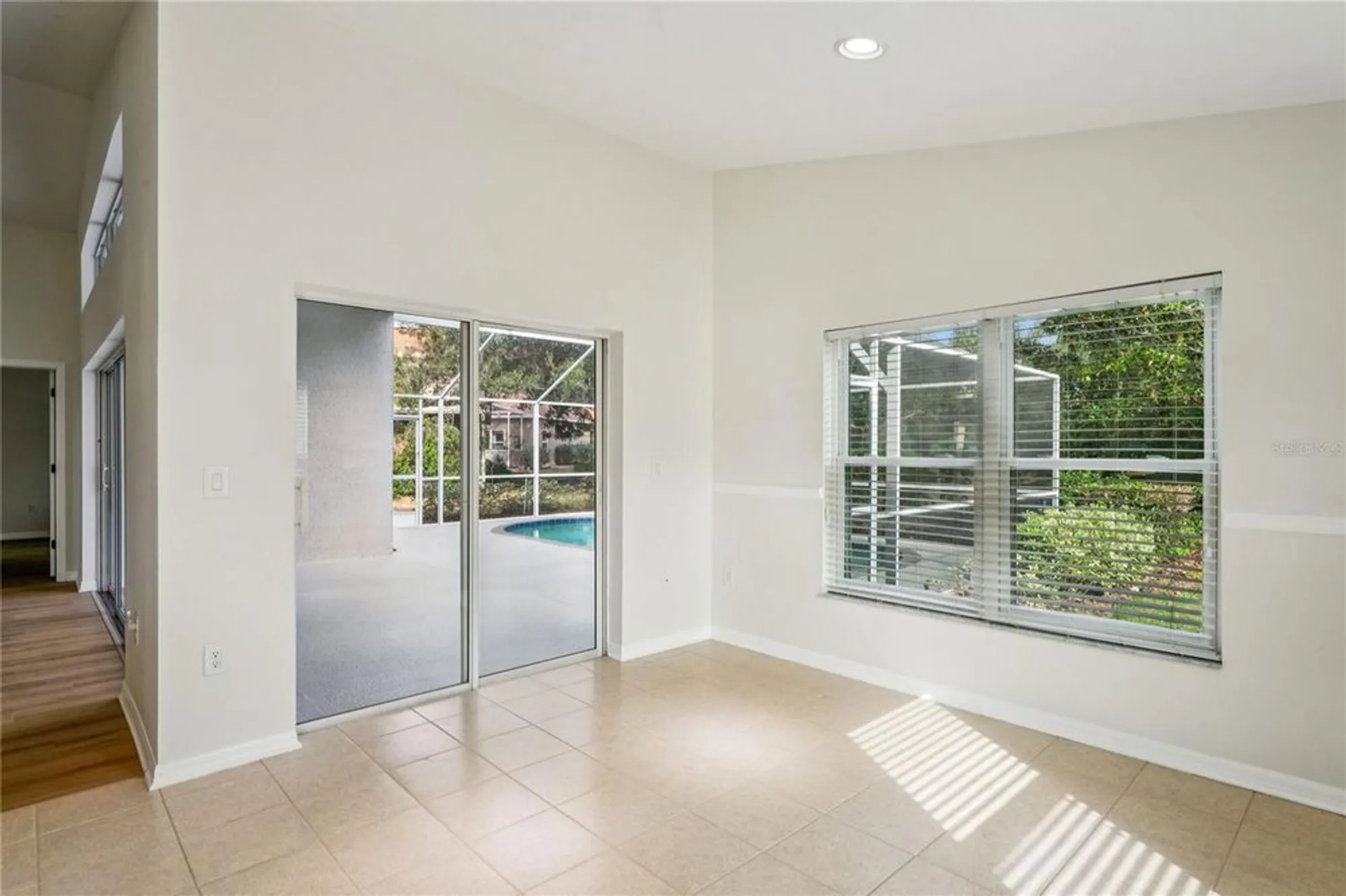 Property Slideshow image 18 of 81 | 322 greenwich cir, Spring Hill, FL, 34609