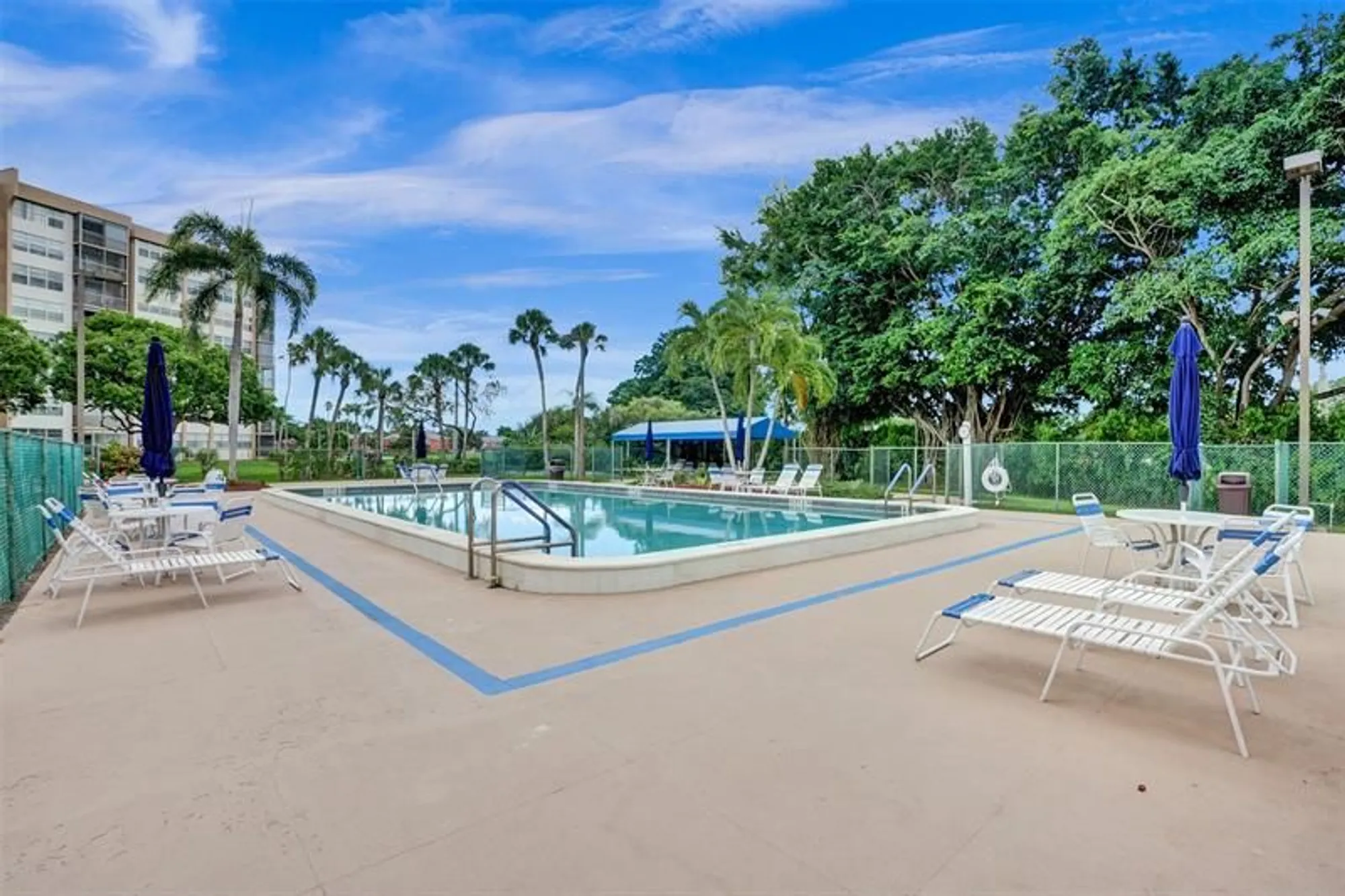 Property Slideshow image 55 of 71 | 1100 saint charles pl 612, Pembroke Pines, FL, 33026