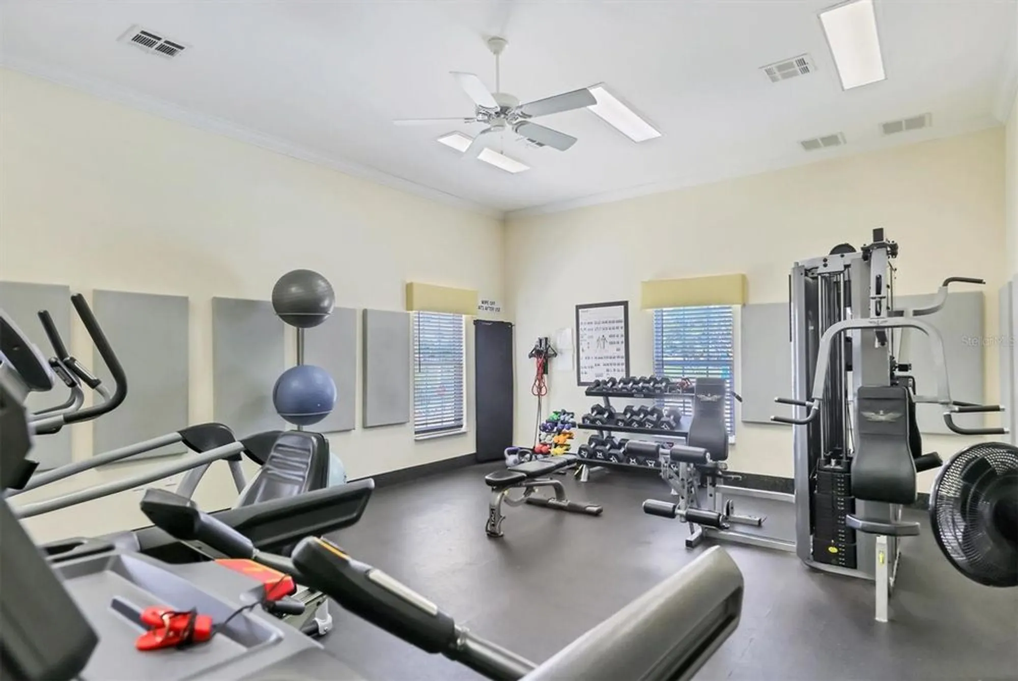 Property Slideshow image 24 of 29 | 840 audubon dr, Bradenton, FL, 34209