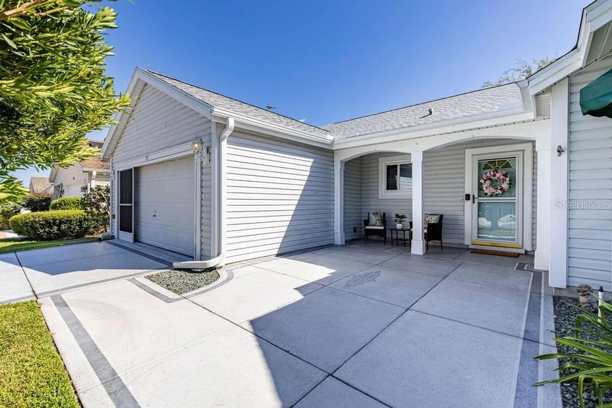 Property Slideshow image 34 of 47 | 733 palma dr, The Villages, FL, 32159