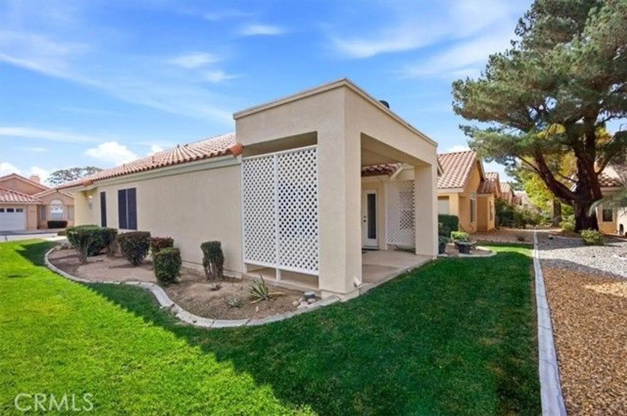 Property Slideshow image 33 of 36 | 19146 oak st, Apple Valley, CA, 92308