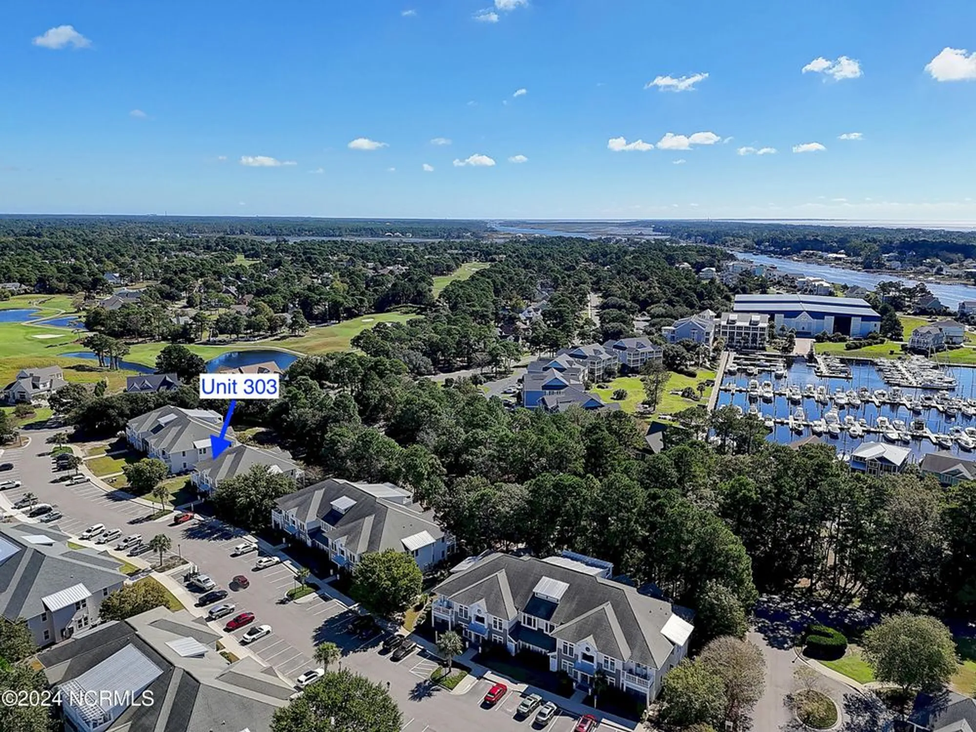 Property Slideshow image 34 of 61 | 2537 st james dr apt 303, Southport, NC, 28461