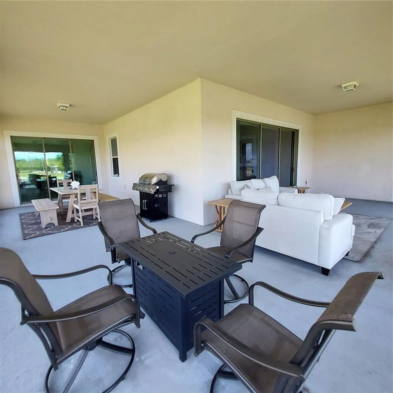 Property Slideshow image 79 of 80 | 5329 windy grove dr, Wimauma, FL, 33598