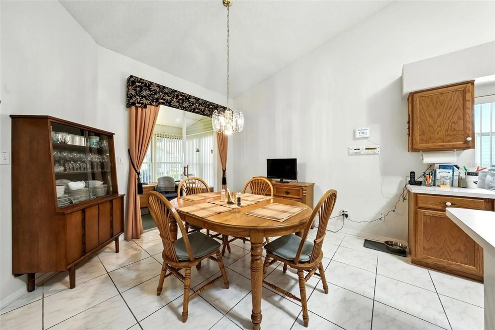 Property Slideshow image 10 of 58 | 4552 peach tree st, Leesburg, FL, 34748