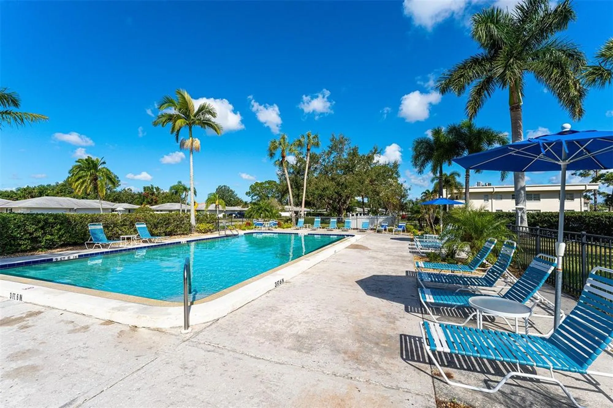 Property Slideshow image 47 of 48 | 7251 w country club dr 225, Sarasota, FL, 34243