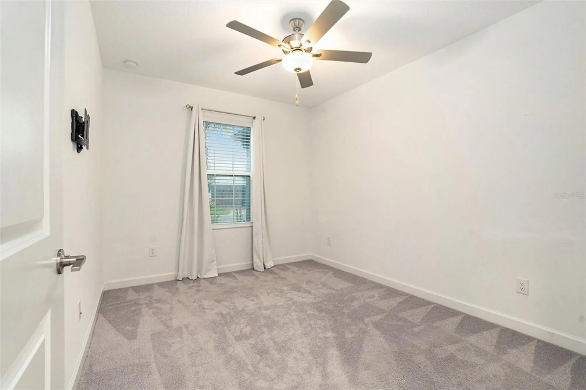 Property Slideshow image 10 of 17 | 16664 shell bay dr, Land O Lakes, FL, 34638