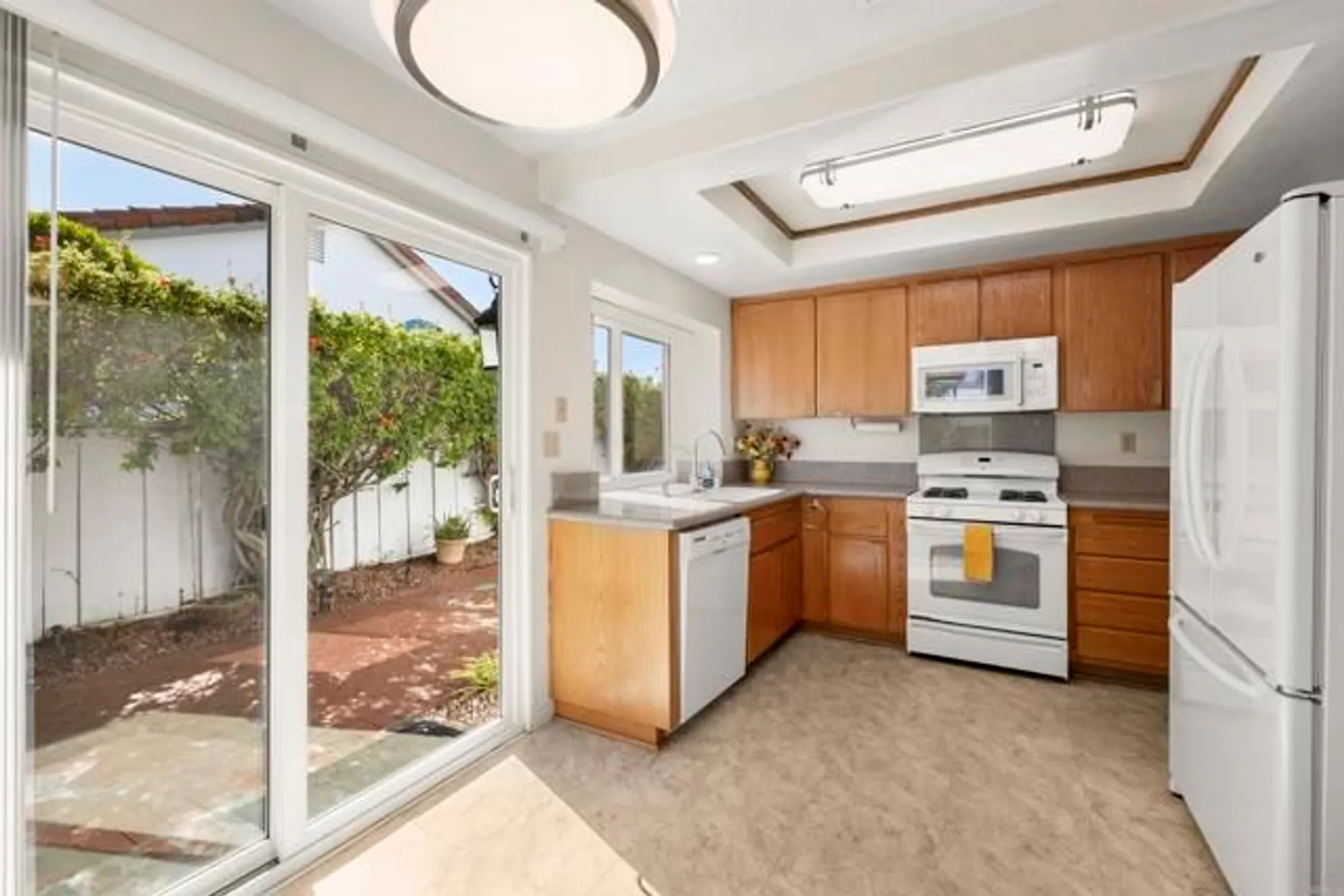 Property Slideshow image 15 of 51 | 4125 arcadia way, Oceanside, CA, 92056