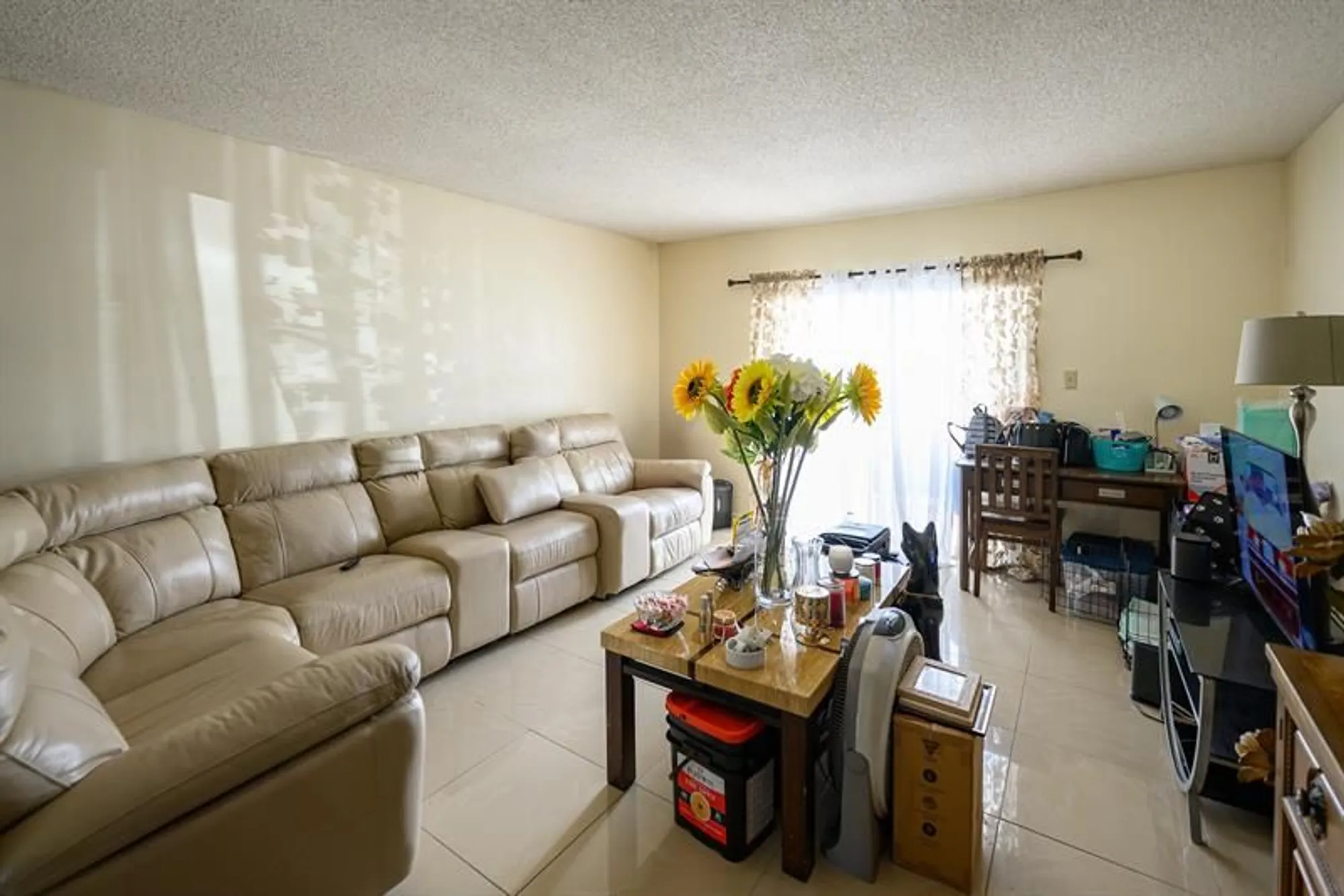 Property Slideshow image 5 of 9 | 2060 nw 48th ter 101, Lauderhill, FL, 33313