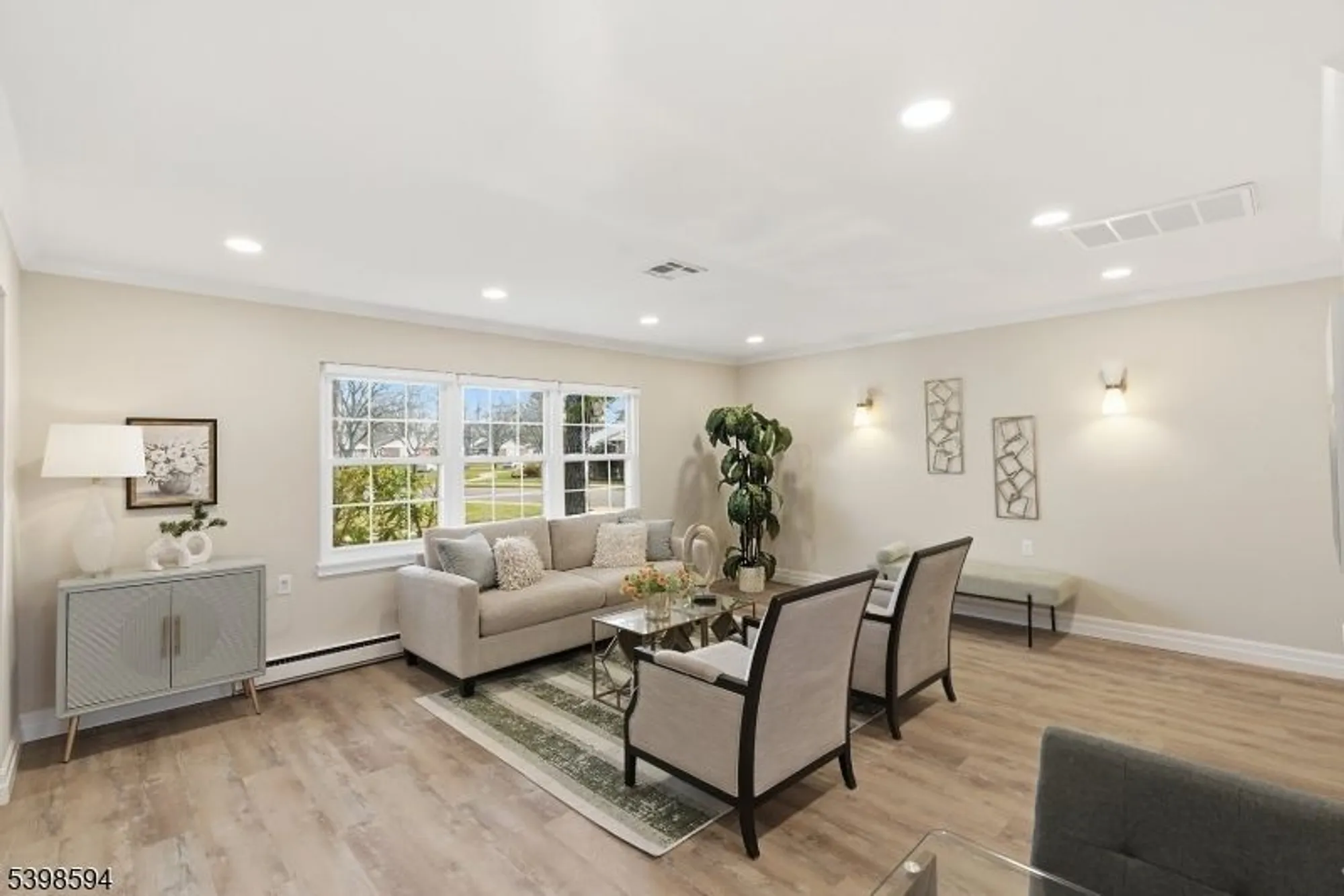 Property Slideshow image 5 of 25 | 1015 aberdeen dr a, Lakewood Twp., NJ, 08701