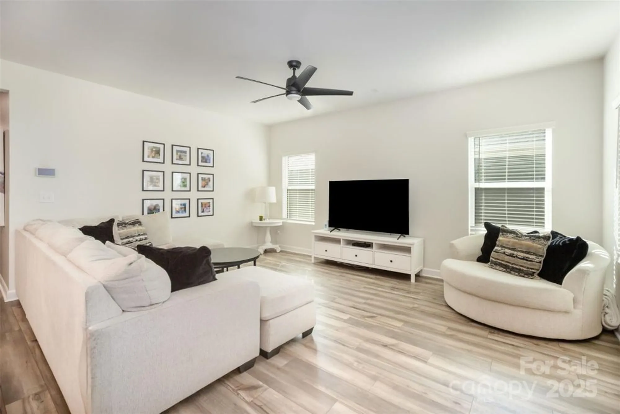 Property Slideshow image 5 of 40 | 4424 bright rd, Charlotte, NC, 28214