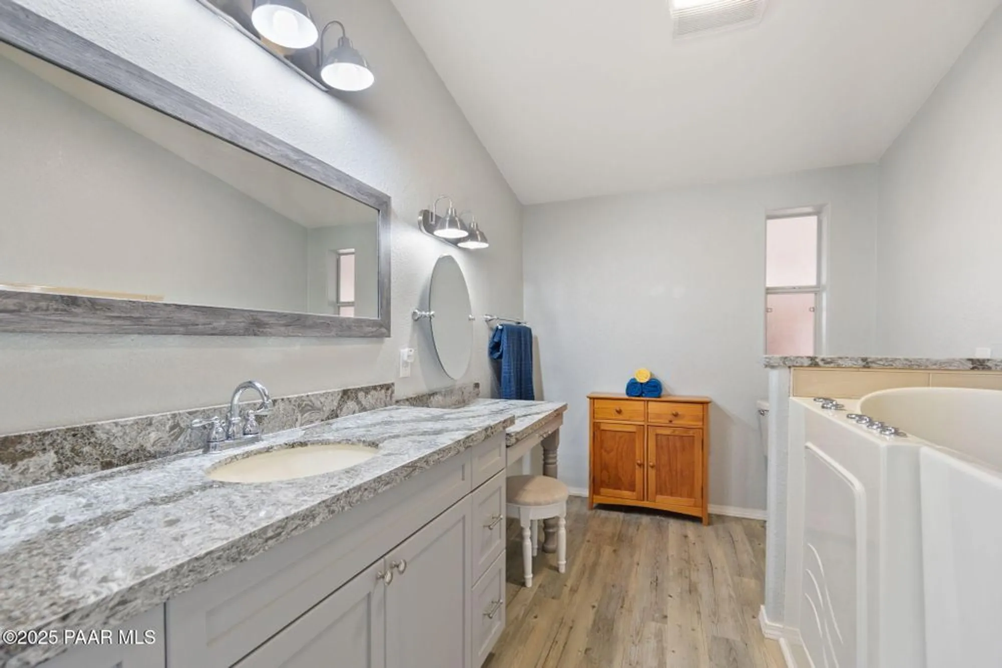 Property Slideshow image 13 of 22 | 547 n vermillion dr, Dewey-Humboldt, AZ, 86327