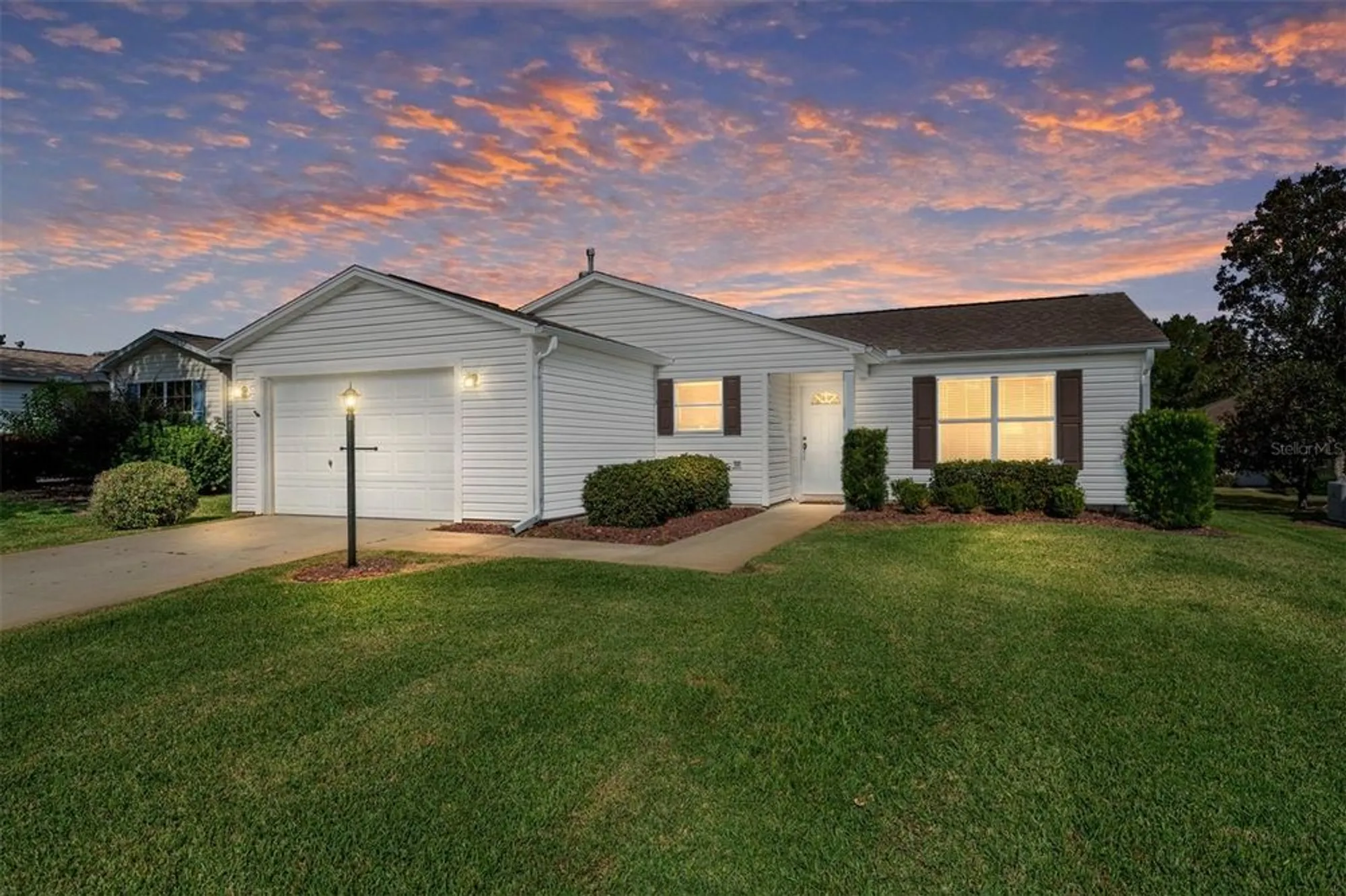 Property Slideshow image 1 of 57 | 8065 se 175th columbia pl, The Villages, FL, 32162