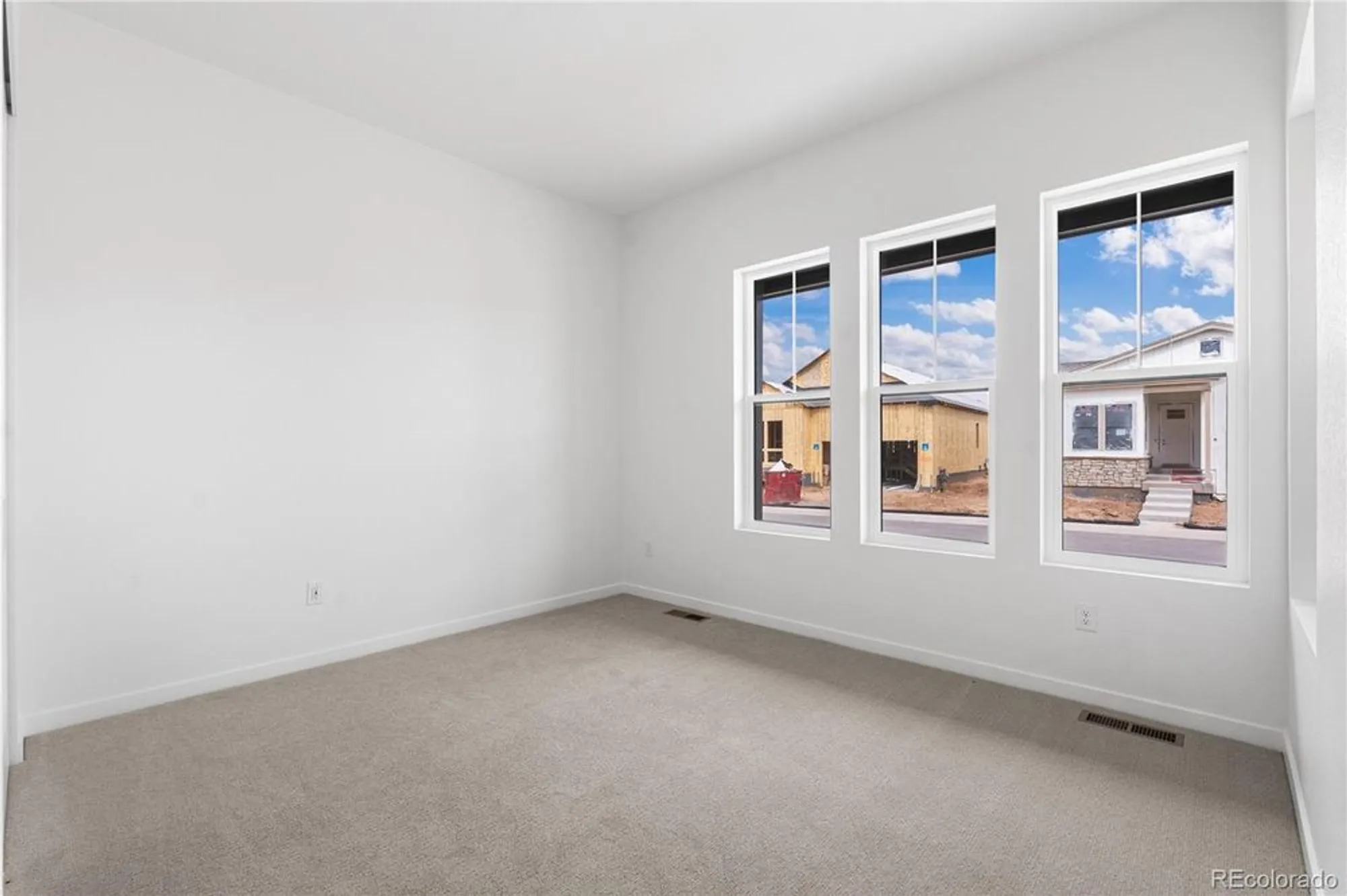 Property Slideshow image 26 of 29 | 11112 amber light cir, Littleton, CO, 80125