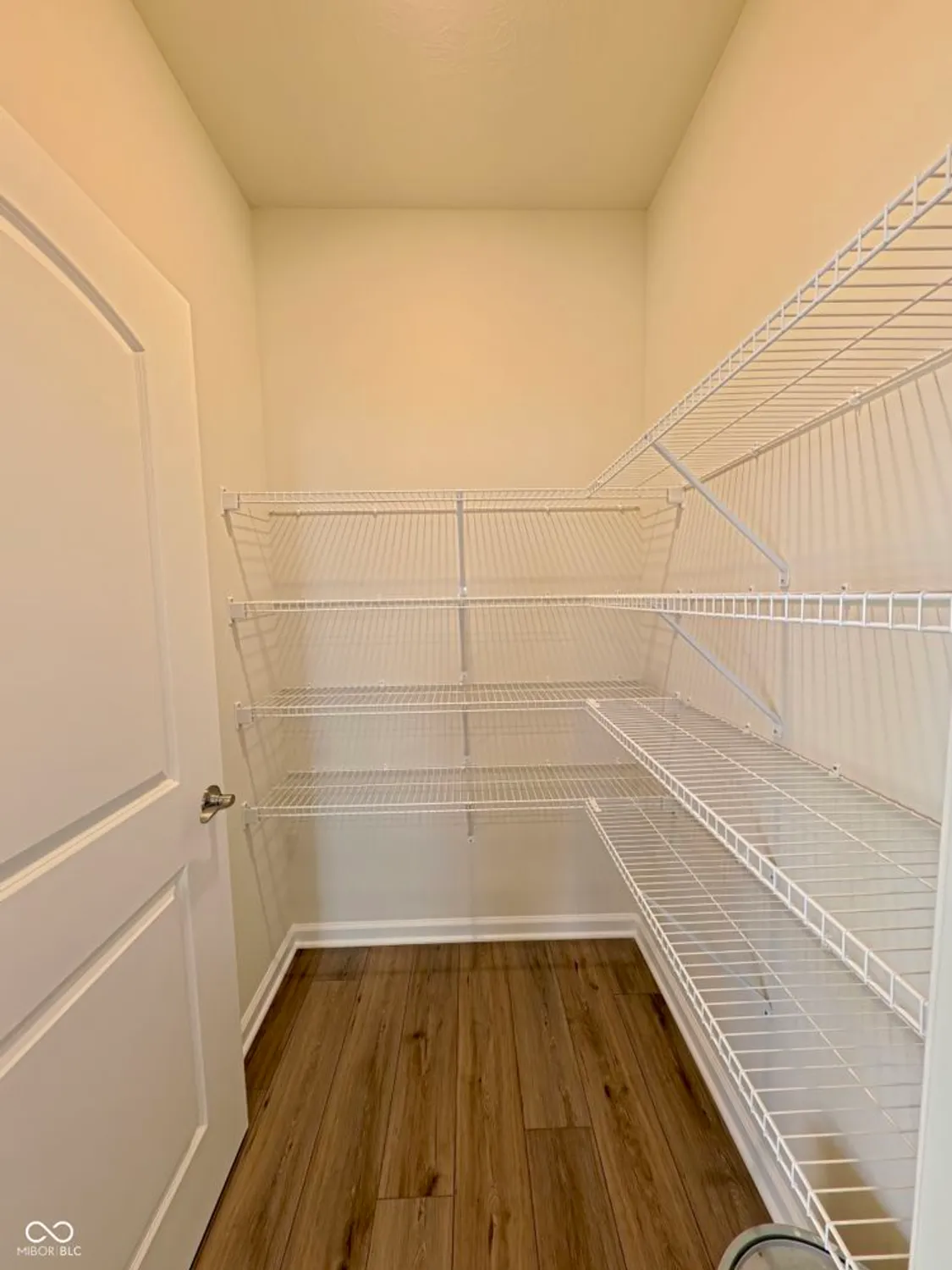 Property Slideshow image 22 of 61 | 811 daisy st, Greenwood, IN, 46143