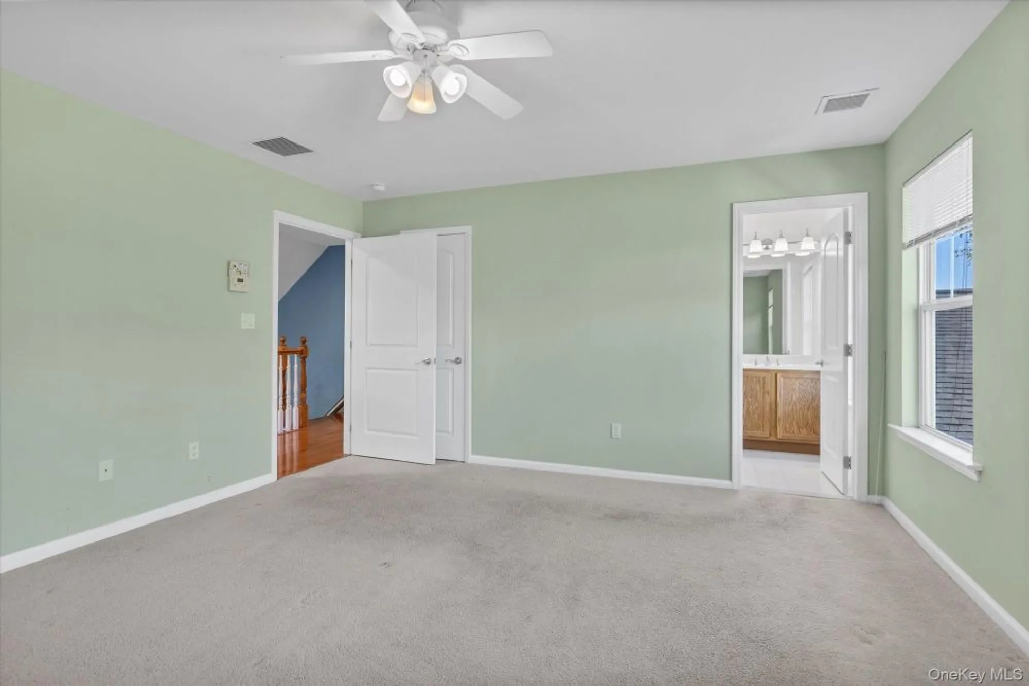 Property Slideshow image 19 of 34 | 67 stoneleigh dr, Riverhead, NY, 11901