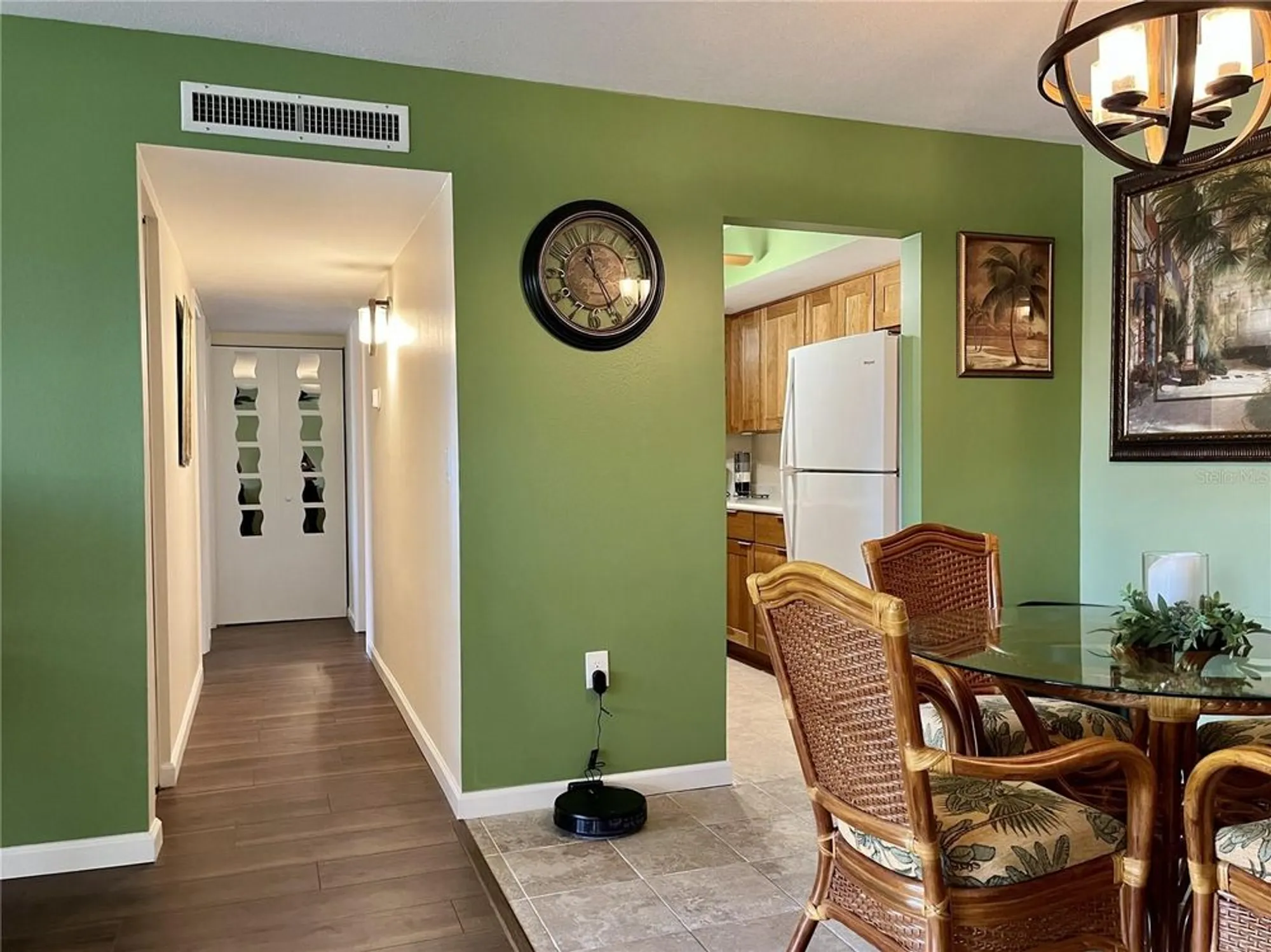 Property Slideshow image 9 of 44 | 2290 aaron st apt 210, Port Charlotte, FL, 33952