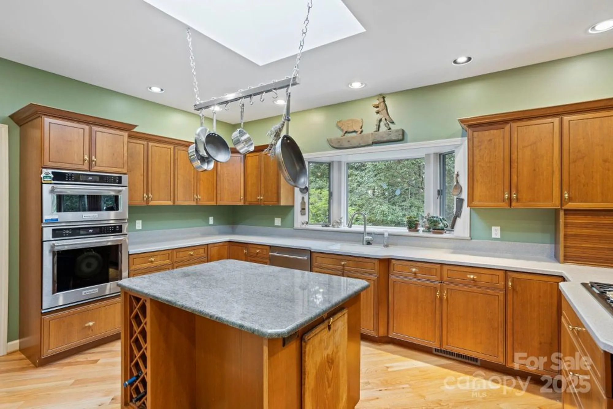 Property Slideshow image 12 of 48 | 100 elmridge dr, Flat Rock, NC, 28731