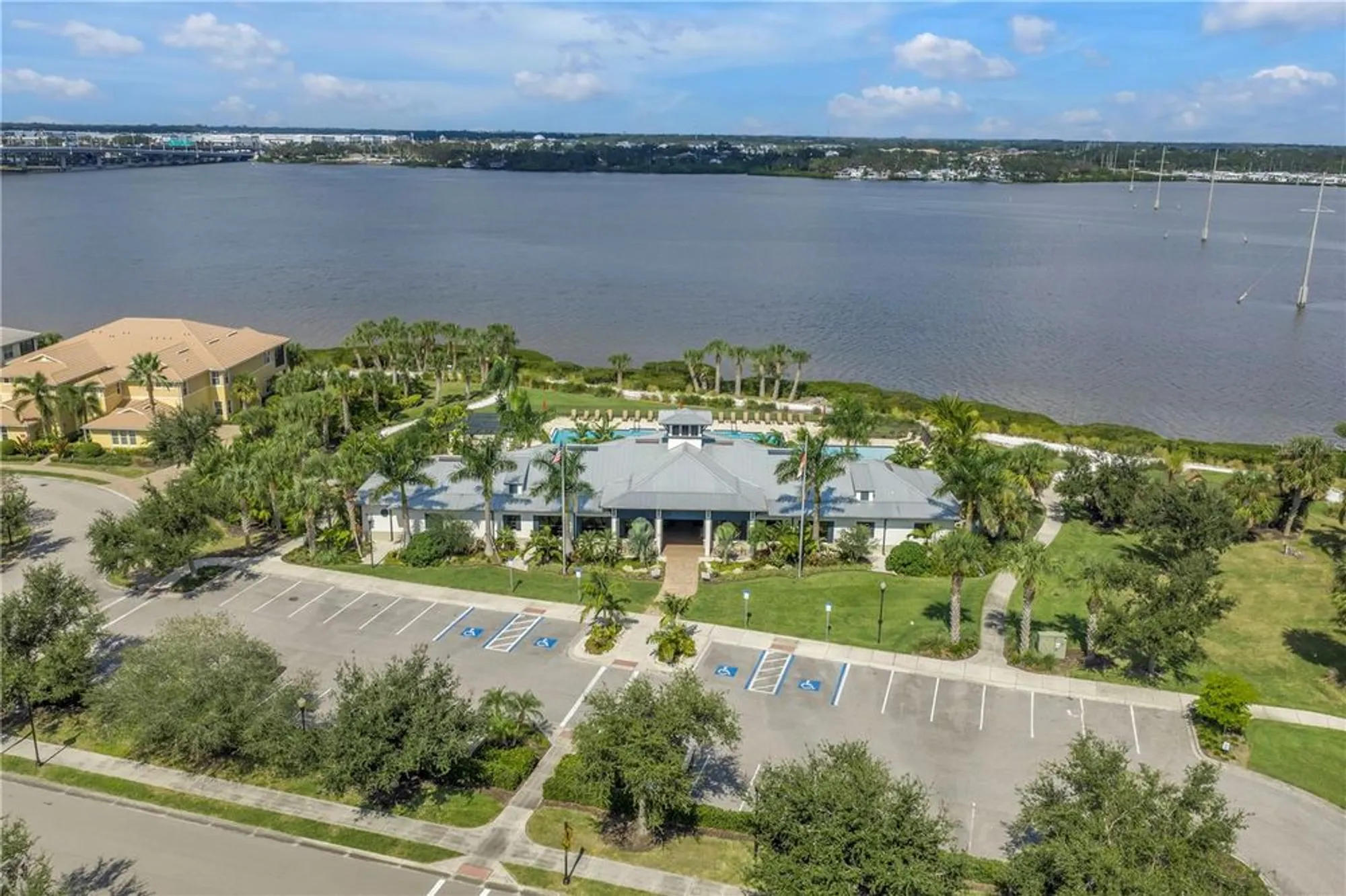 Property Slideshow image 44 of 59 | 1030 tidewater shores loop 406, Bradenton, FL, 34208