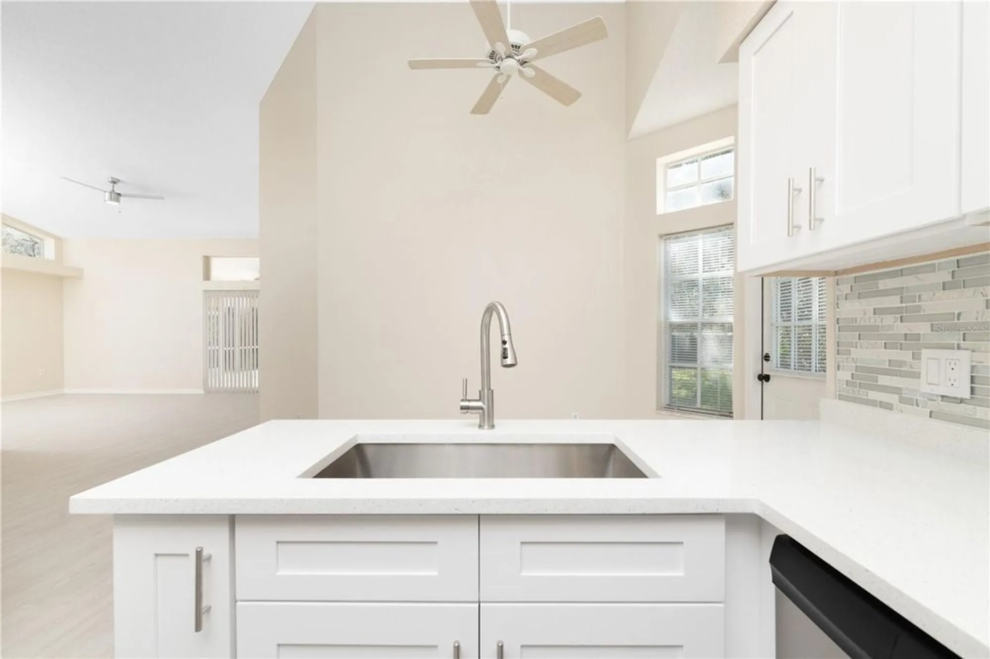 Property Slideshow image 11 of 52 | 9390 mississippi run, Weeki Wachee, FL, 34613