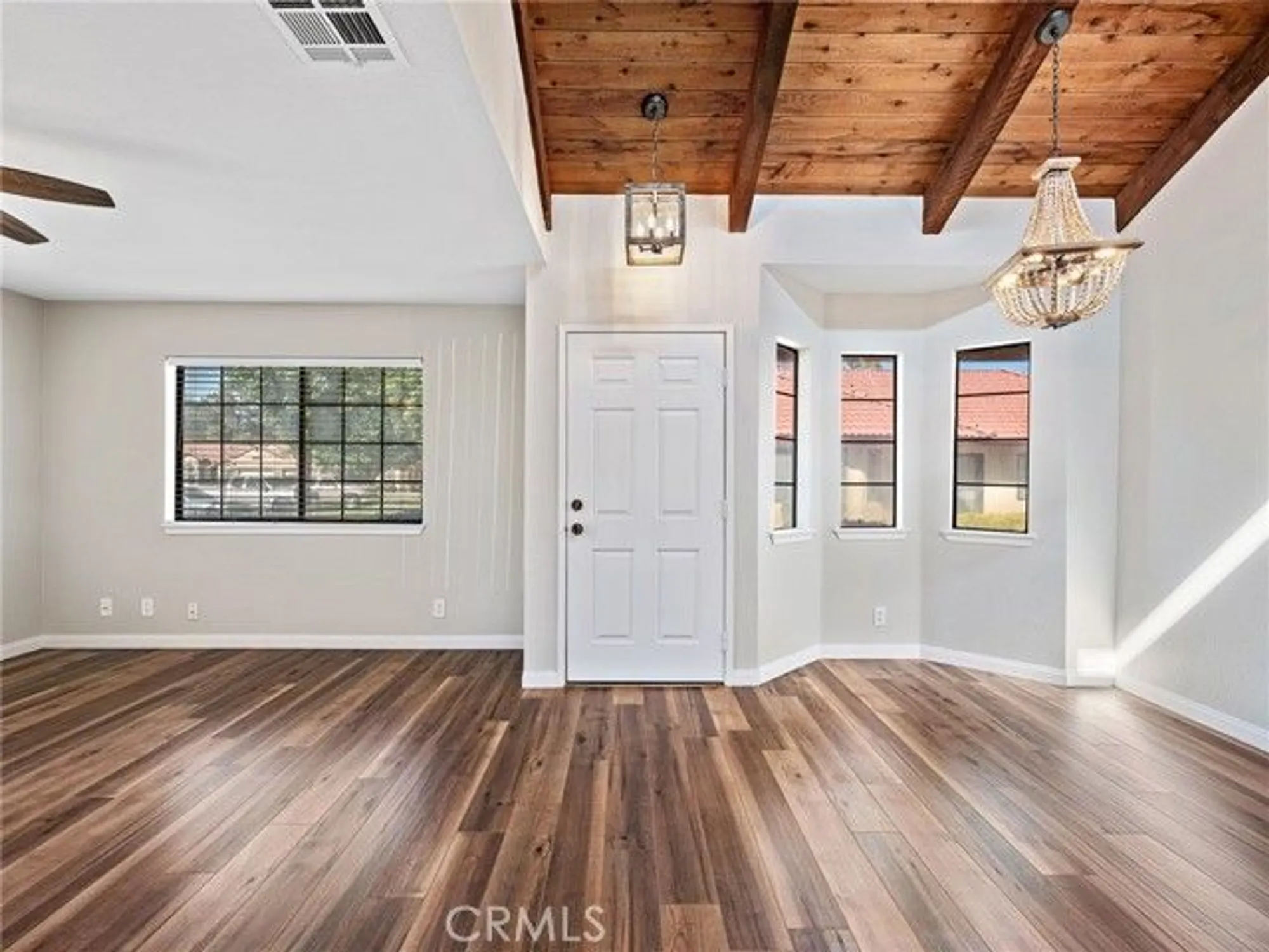 Property Slideshow image 4 of 27 | 19183 elm dr, Apple Valley, CA, 92308