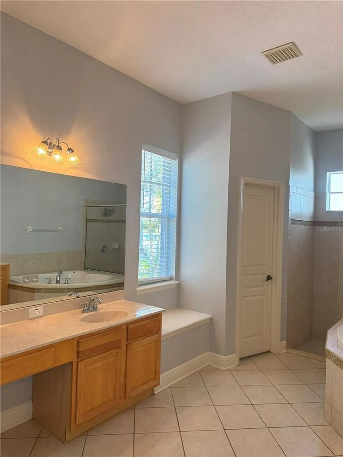 Property Slideshow image 36 of 100 | 625 mirabay blvd, Apollo Beach, FL, 33572