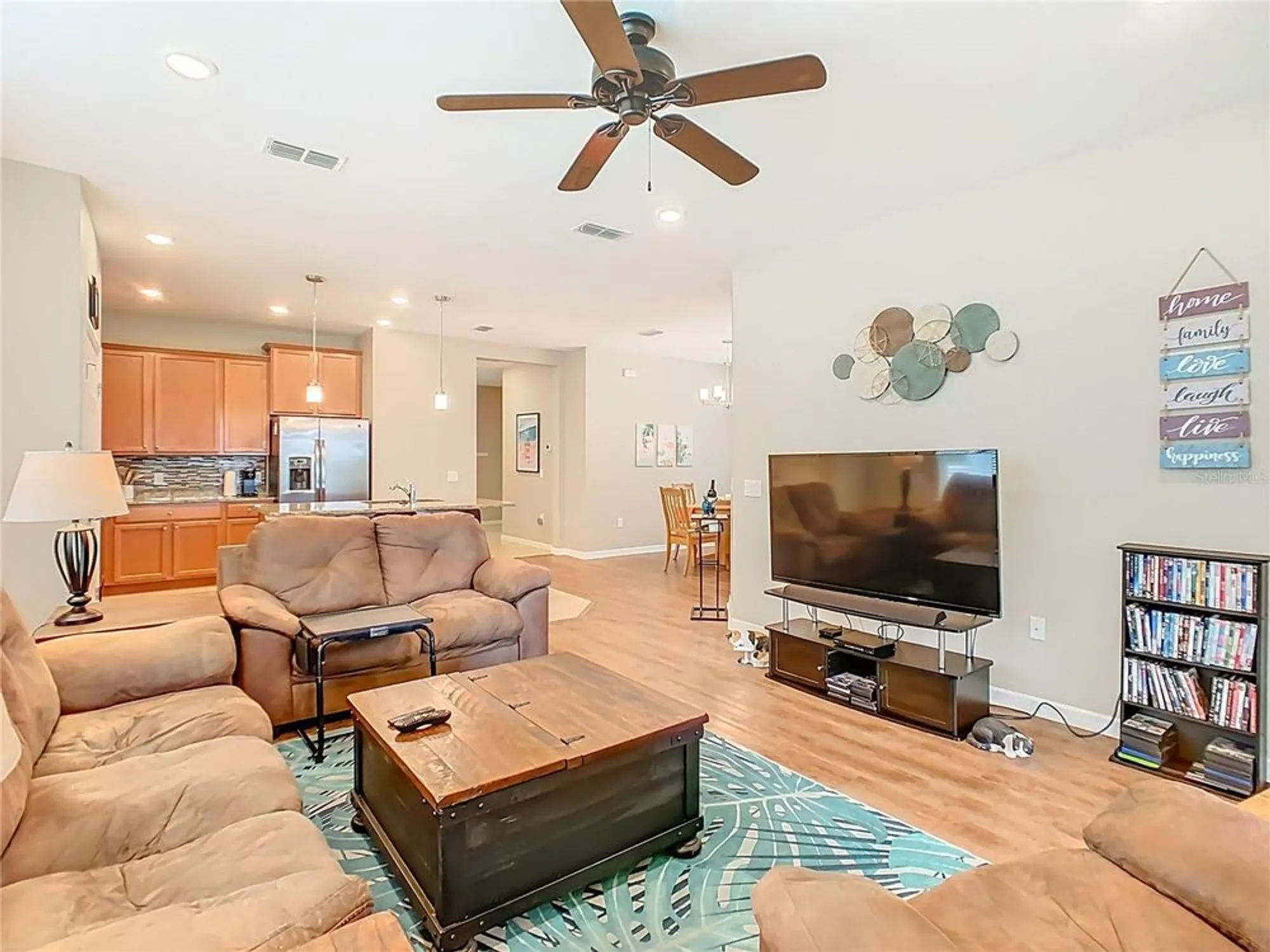 Property Slideshow image 6 of 60 | 2009 lazio loop, Poinciana, FL, 34759